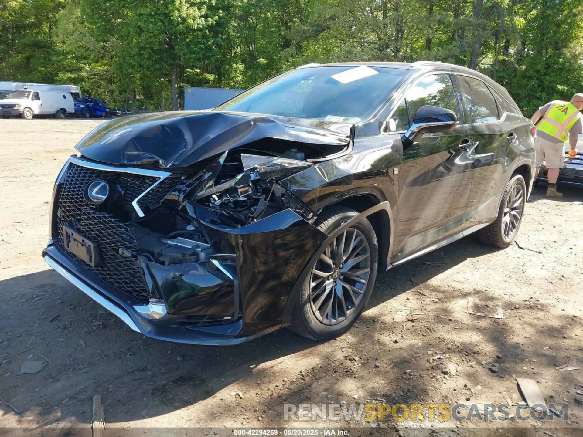 2 fotografías del automóvil dañado 2T2BZMCA8KC211025 LEXUS RX 350 2019