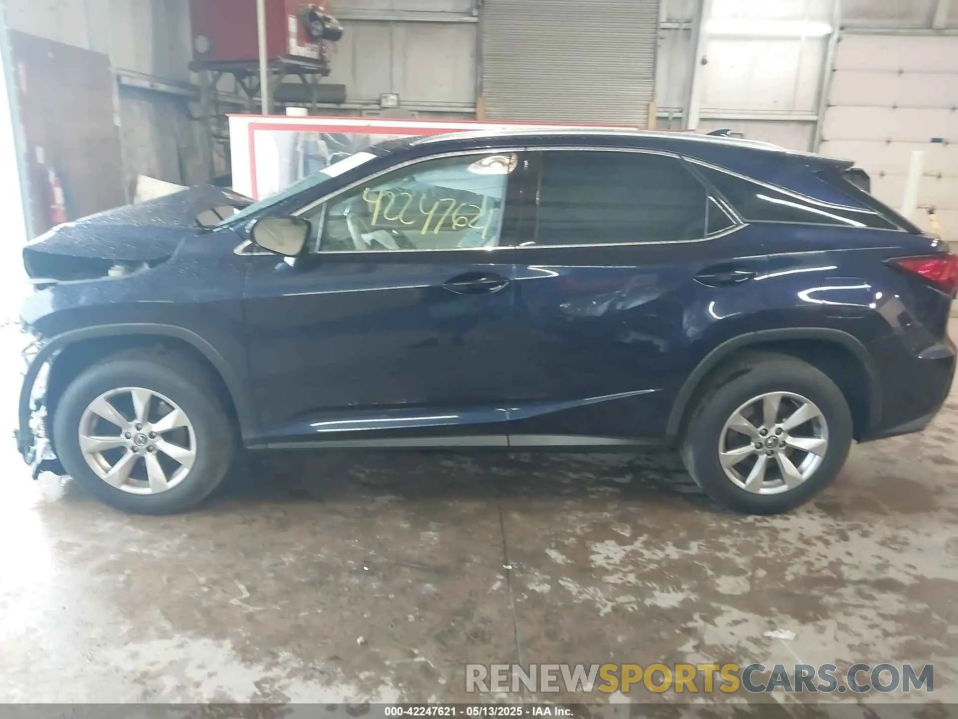 14 fotografías del automóvil dañado 2T2BZMCA9KC194736 LEXUS RX 350 2019