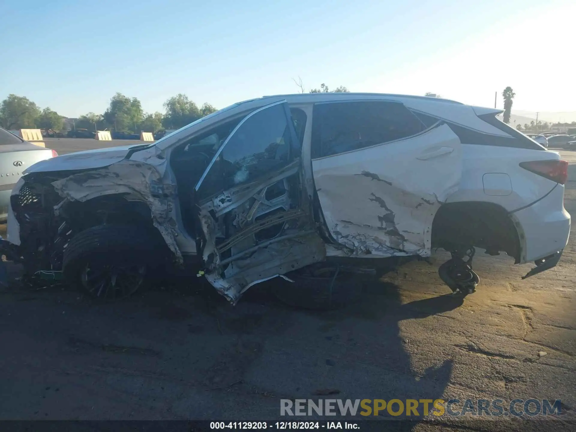 14 fotografías del automóvil dañado 2T2BZMCAXKC169053 LEXUS RX 350 2019