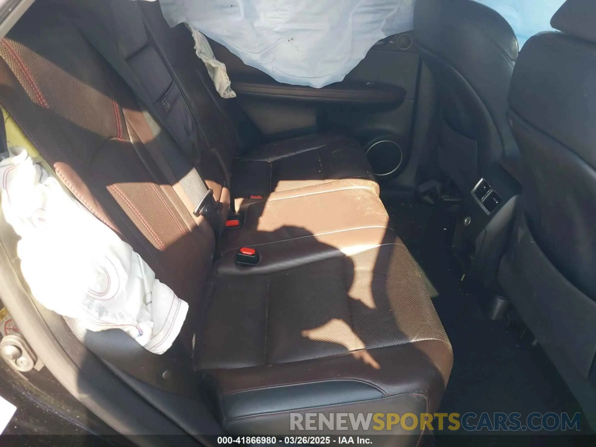 8 fotografías del automóvil dañado 2T2ZZMCA4KC129338 LEXUS RX 350 2019