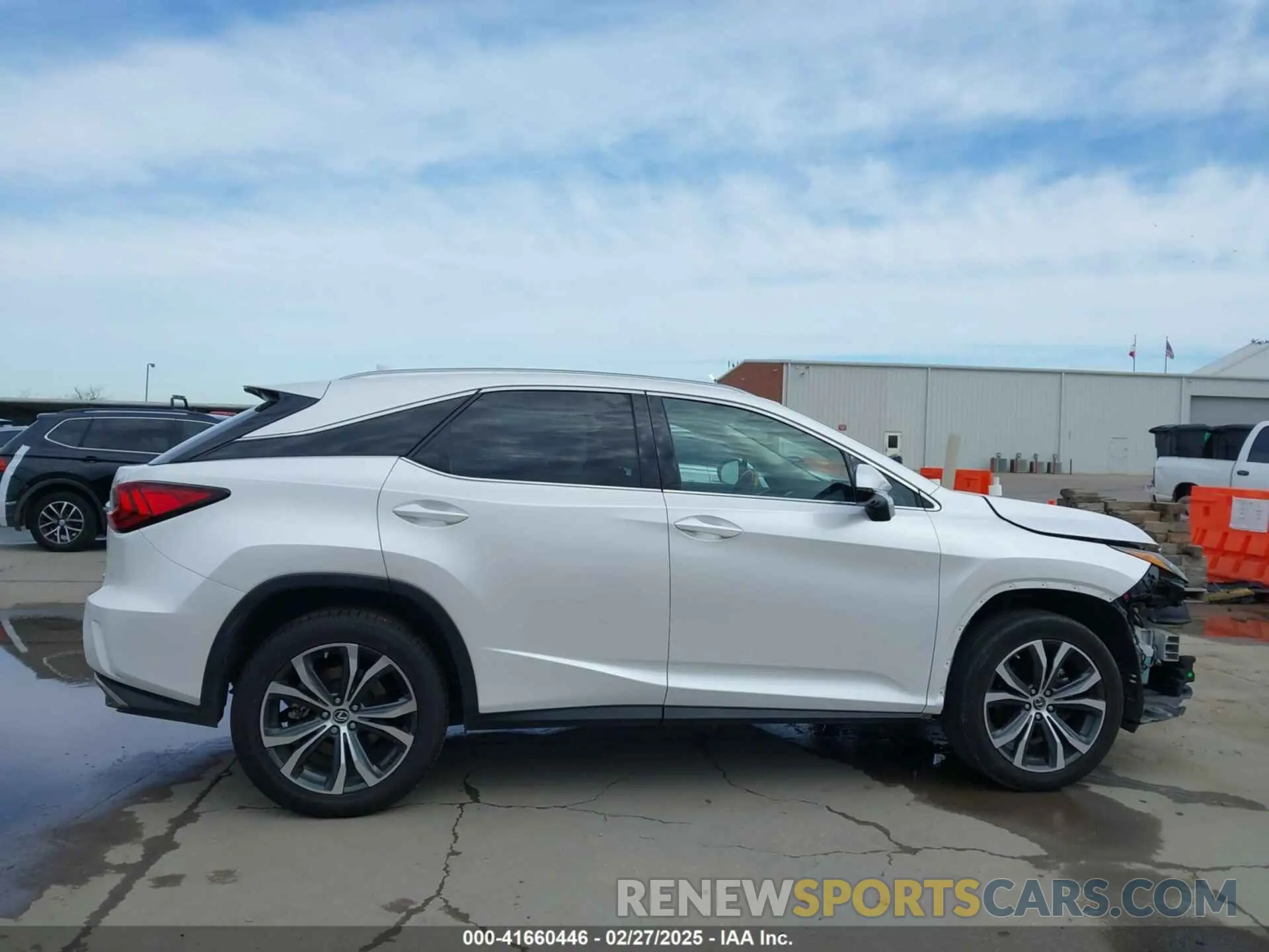 14 fotografías del automóvil dañado 2T2ZZMCA5KC127565 LEXUS RX 350 2019