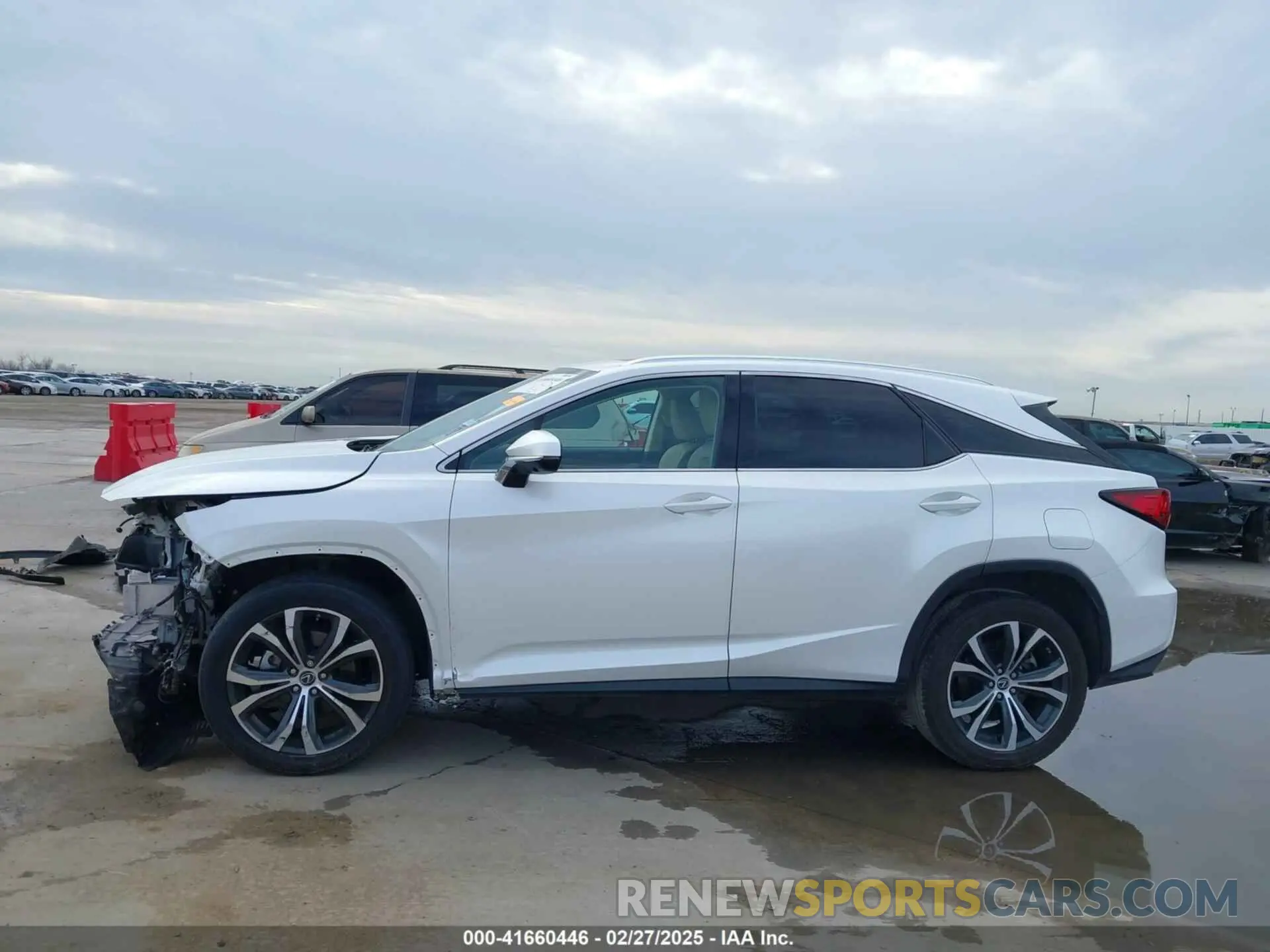 15 fotografías del automóvil dañado 2T2ZZMCA5KC127565 LEXUS RX 350 2019