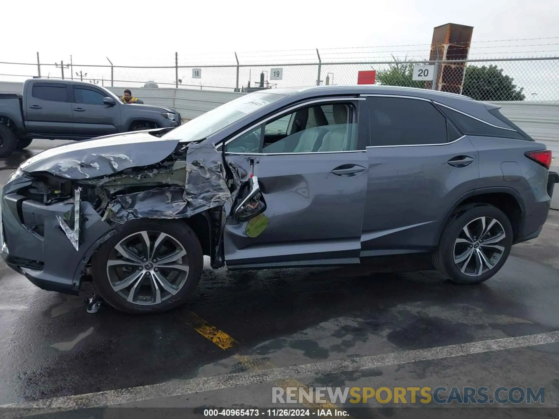 6 fotografías del automóvil dañado 2T2ZZMCA5KC138985 LEXUS RX 350 2019