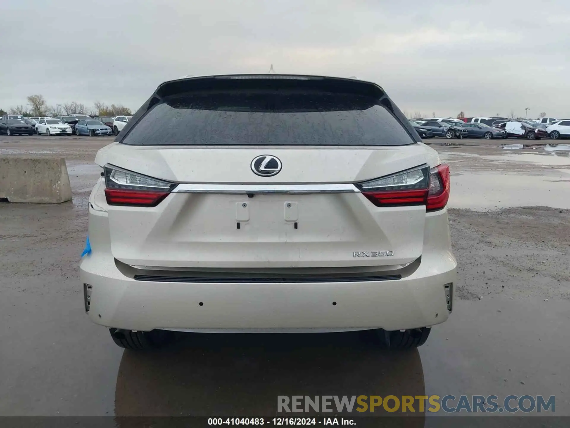 17 fotografías del automóvil dañado 2T2ZZMCA6KC137974 LEXUS RX 350 2019