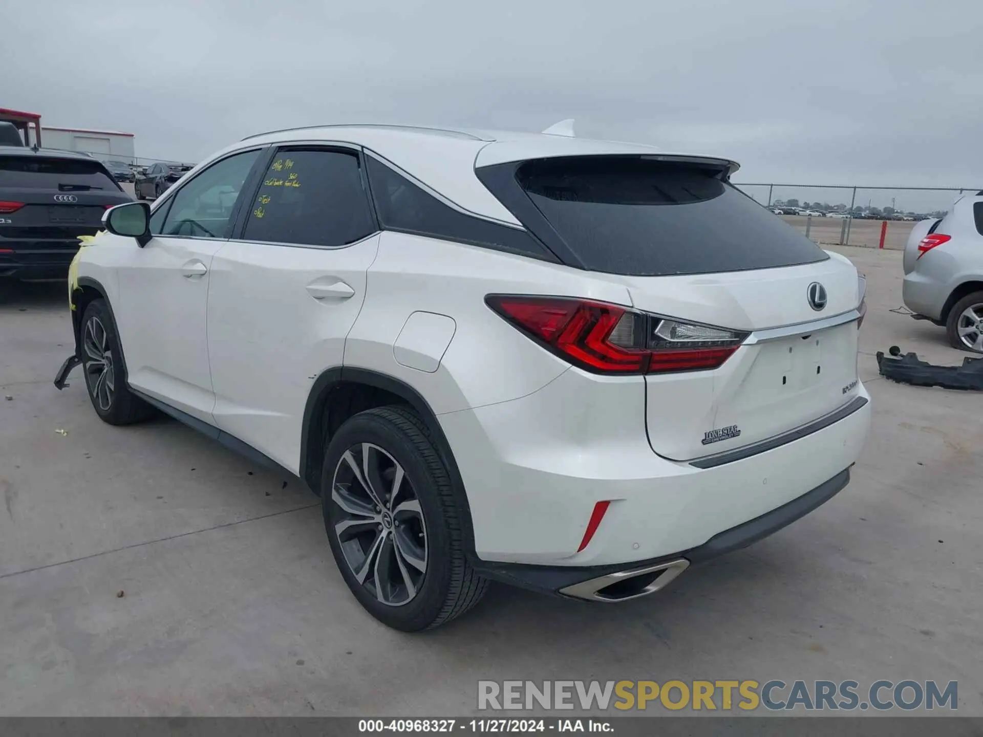 3 fotografías del automóvil dañado 2T2ZZMCA7KC125901 LEXUS RX 350 2019