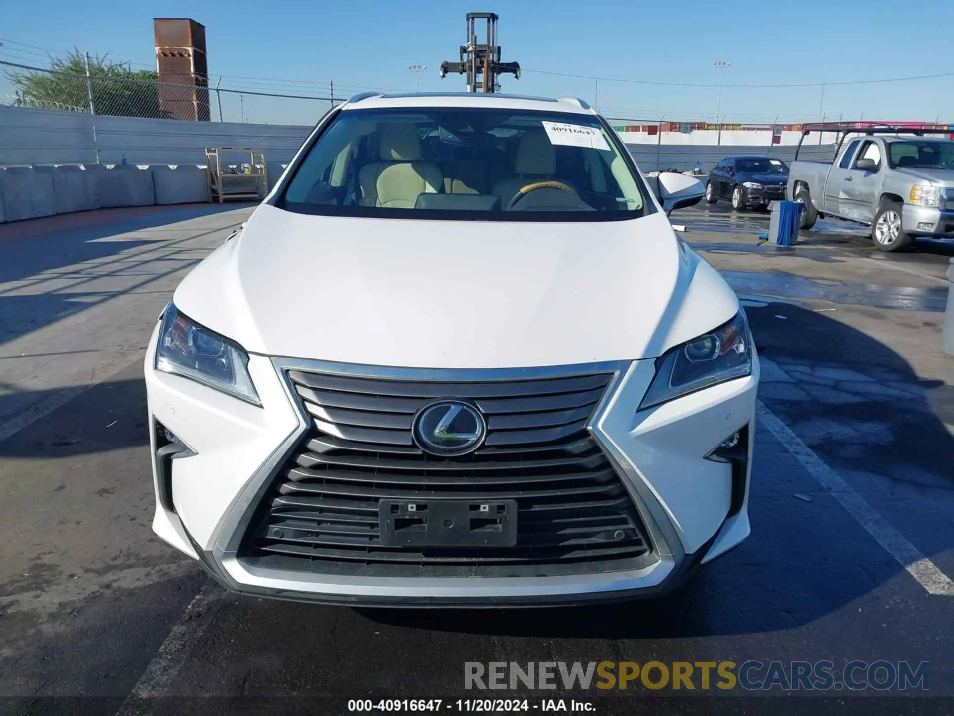 11 fotografías del automóvil dañado 2T2ZZMCA8KC133294 LEXUS RX 350 2019