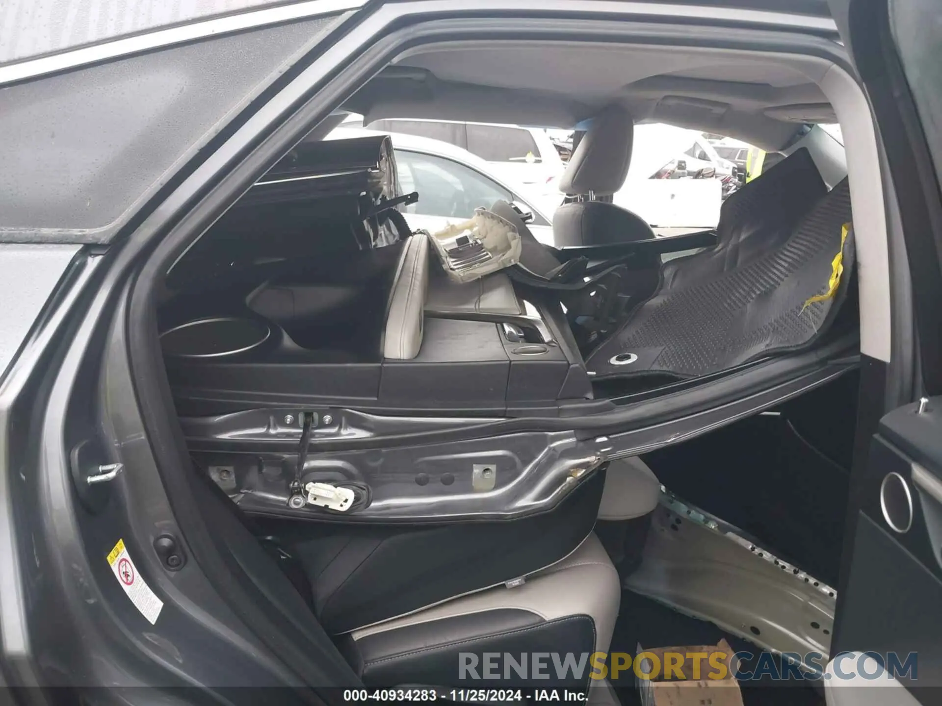 8 fotografías del automóvil dañado 2T2ZZMCA9KC130873 LEXUS RX 350 2019