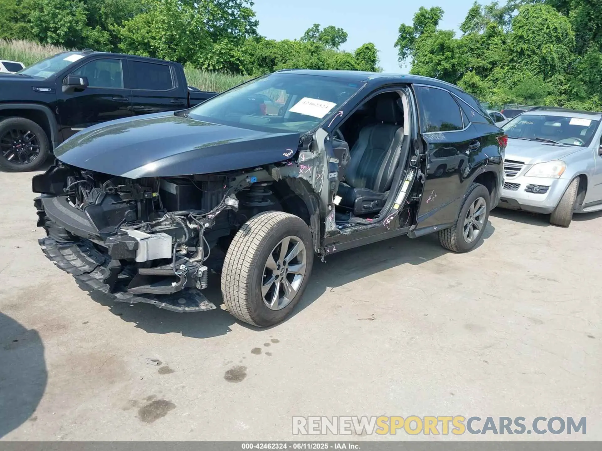 2 fotografías del automóvil dañado JTJBZMCA6K2040873 LEXUS RX 350 2019