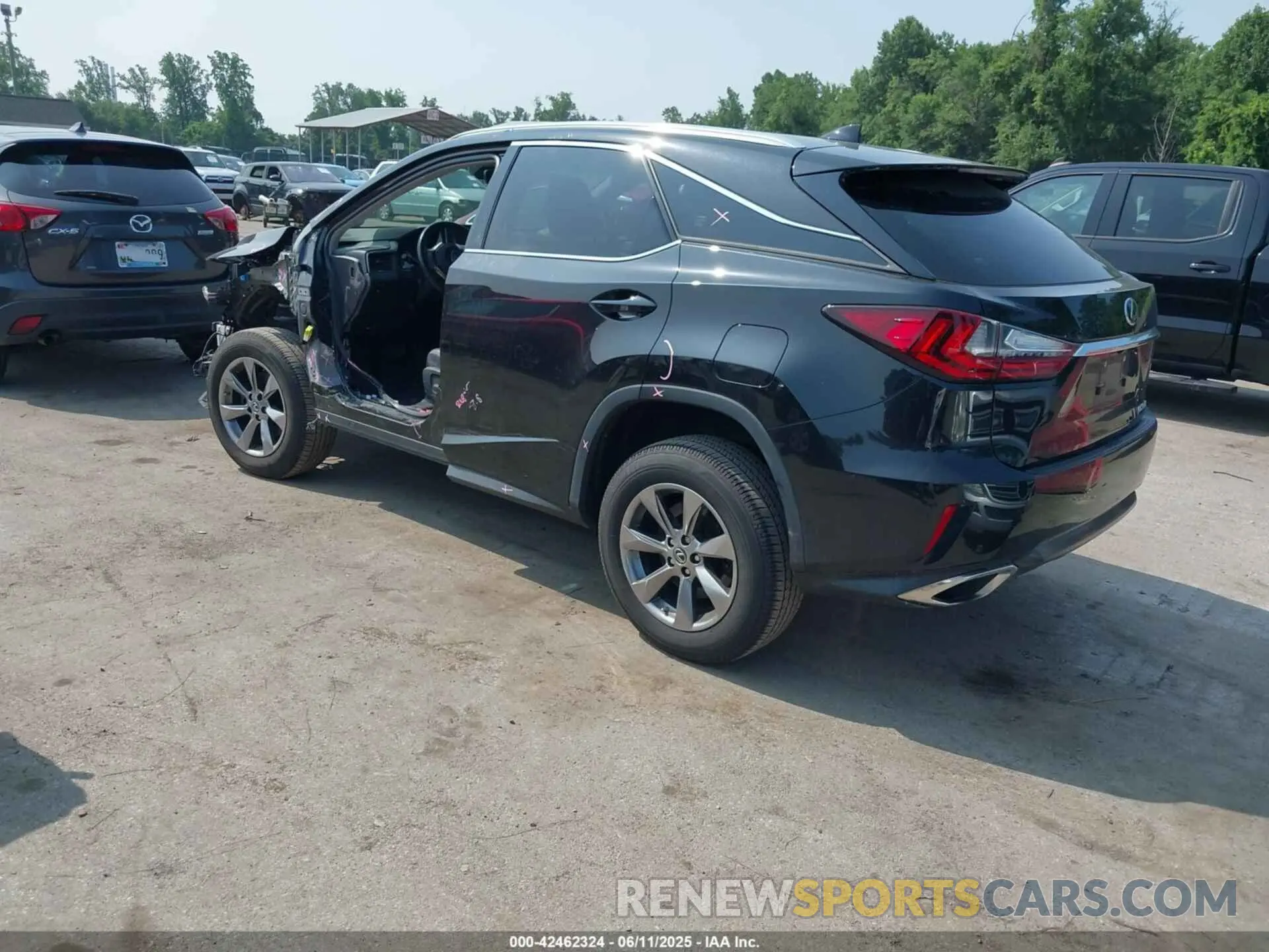 3 fotografías del automóvil dañado JTJBZMCA6K2040873 LEXUS RX 350 2019