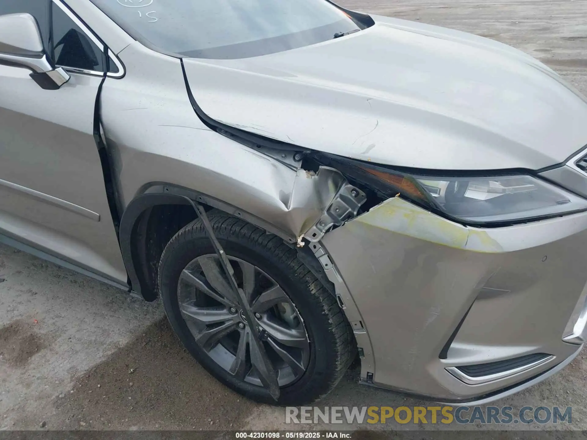 17 fotografías del automóvil dañado 2T2HZMAA0LC159629 LEXUS RX 350 2020