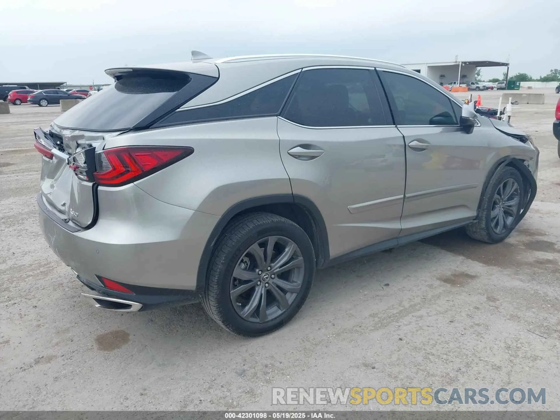 4 fotografías del automóvil dañado 2T2HZMAA0LC159629 LEXUS RX 350 2020