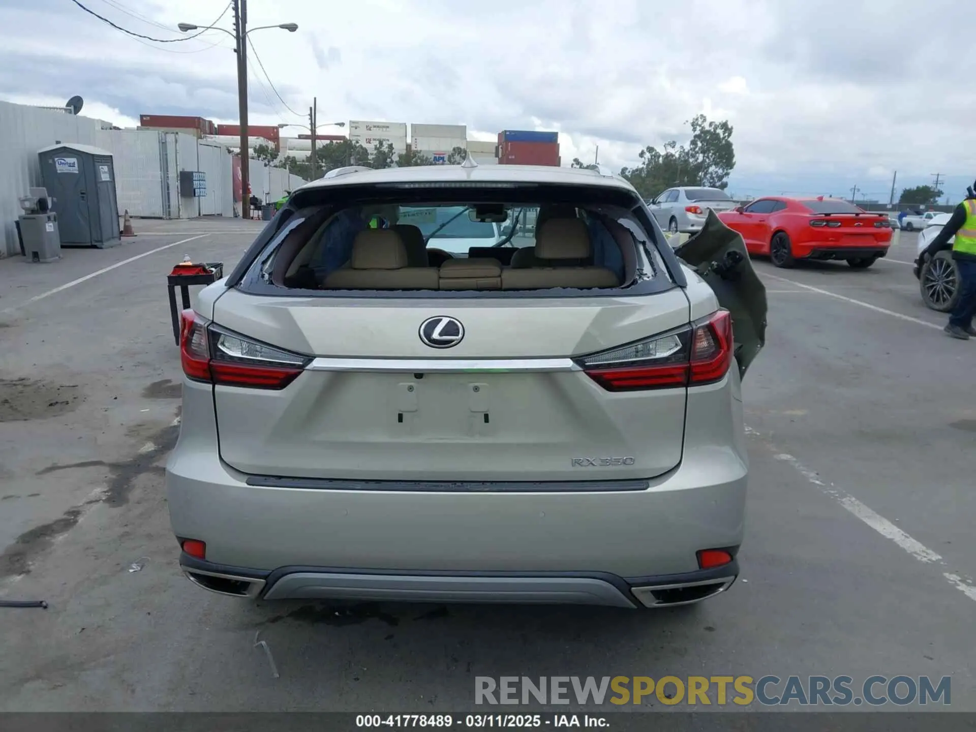 16 fotografías del automóvil dañado 2T2HZMAA0LC166189 LEXUS RX 350 2020