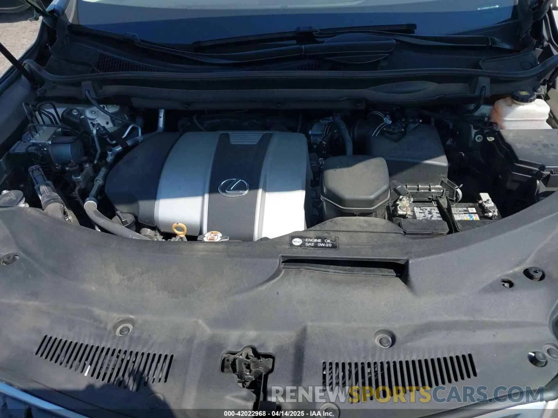 10 fotografías del automóvil dañado 2T2HZMAA2LC155128 LEXUS RX 350 2020