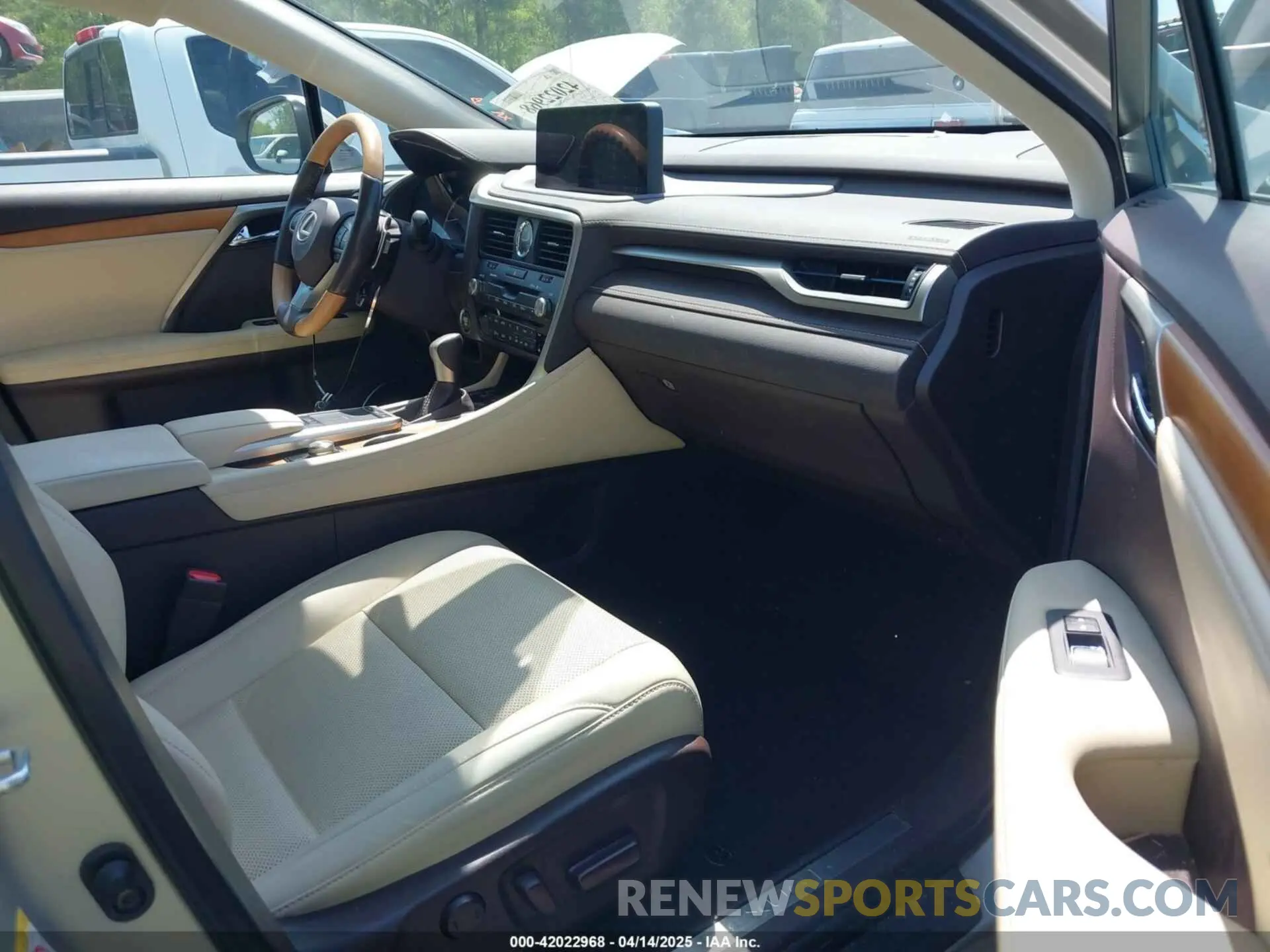 5 fotografías del automóvil dañado 2T2HZMAA2LC155128 LEXUS RX 350 2020