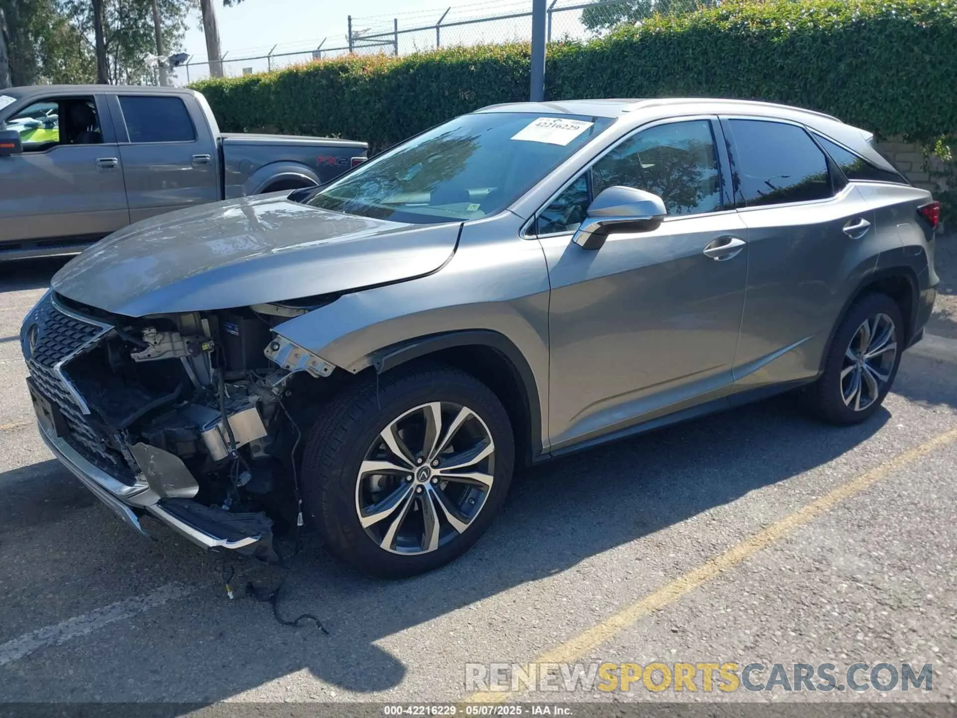2 fotografías del automóvil dañado 2T2HZMAA3LC152884 LEXUS RX 350 2020