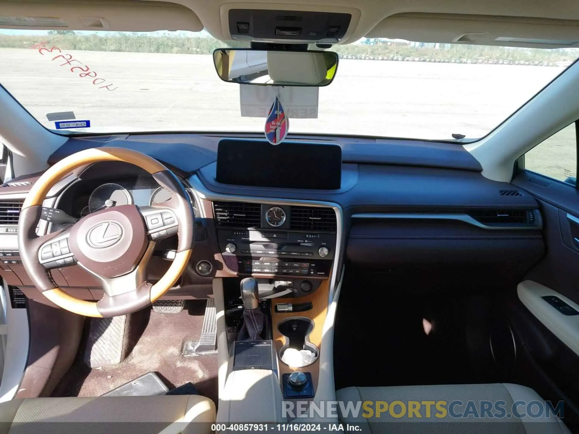 5 fotografías del automóvil dañado 2T2HZMAA4LC170598 LEXUS RX 350 2020
