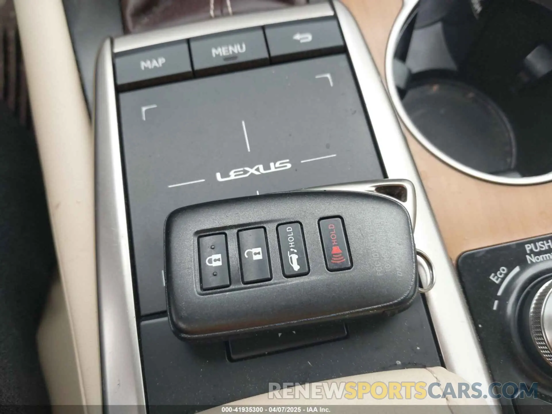 11 fotografías del automóvil dañado 2T2HZMAA7LC160132 LEXUS RX 350 2020