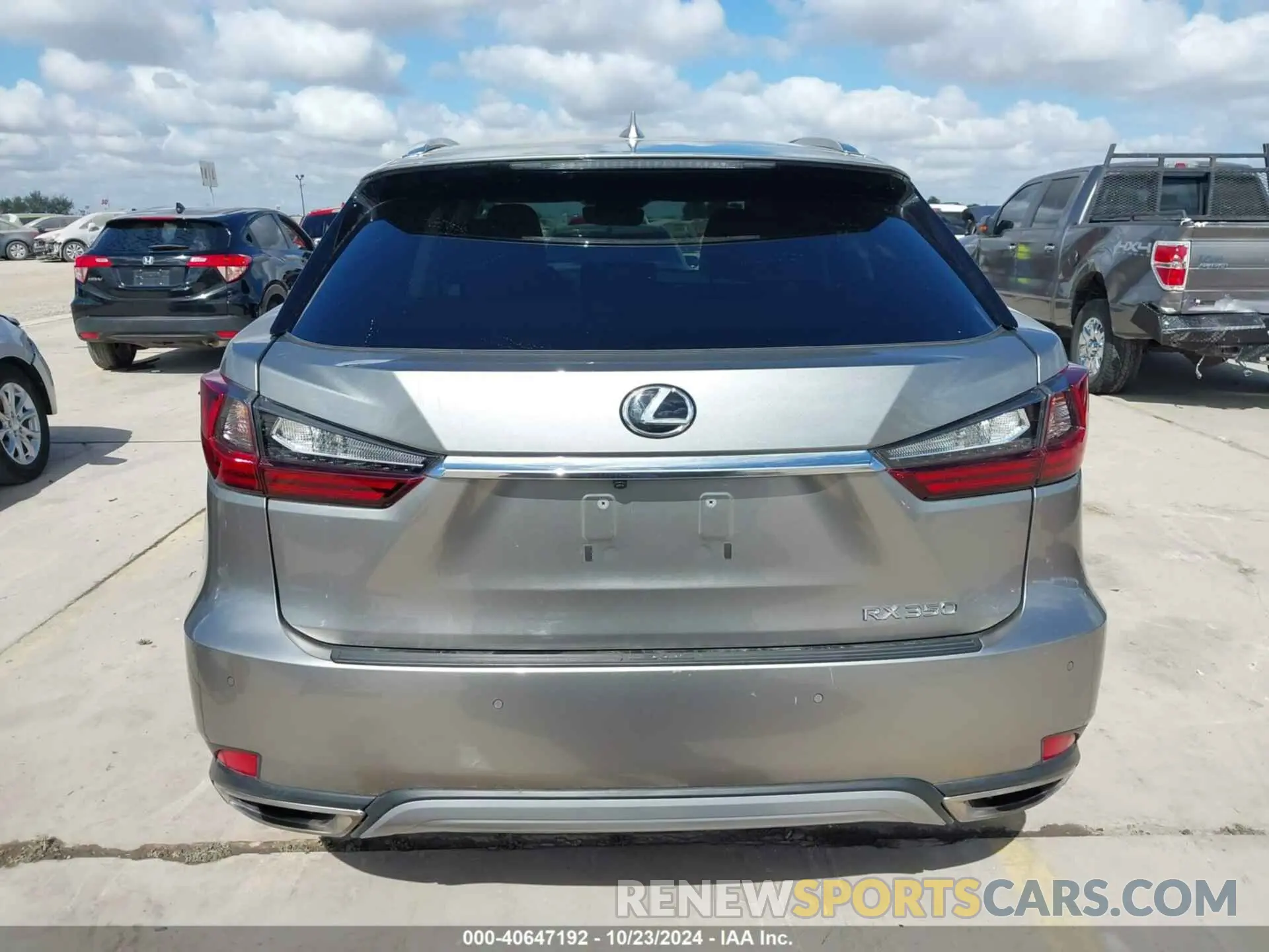 17 fotografías del automóvil dañado 2T2HZMAA7LC162589 LEXUS RX 350 2020