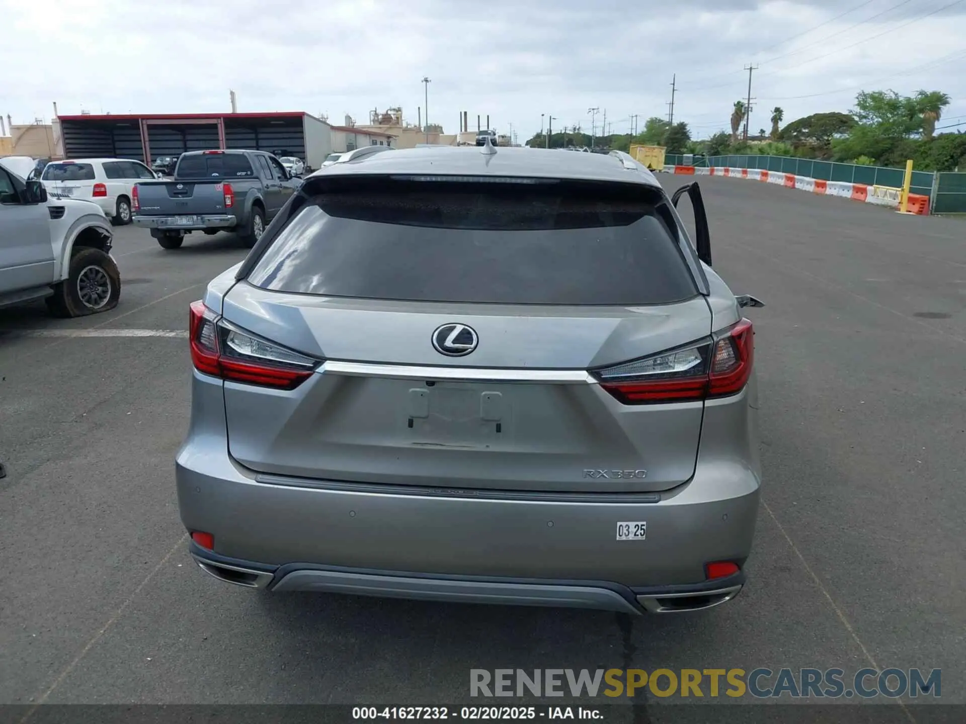 17 fotografías del automóvil dañado 2T2HZMAA9LC163081 LEXUS RX 350 2020