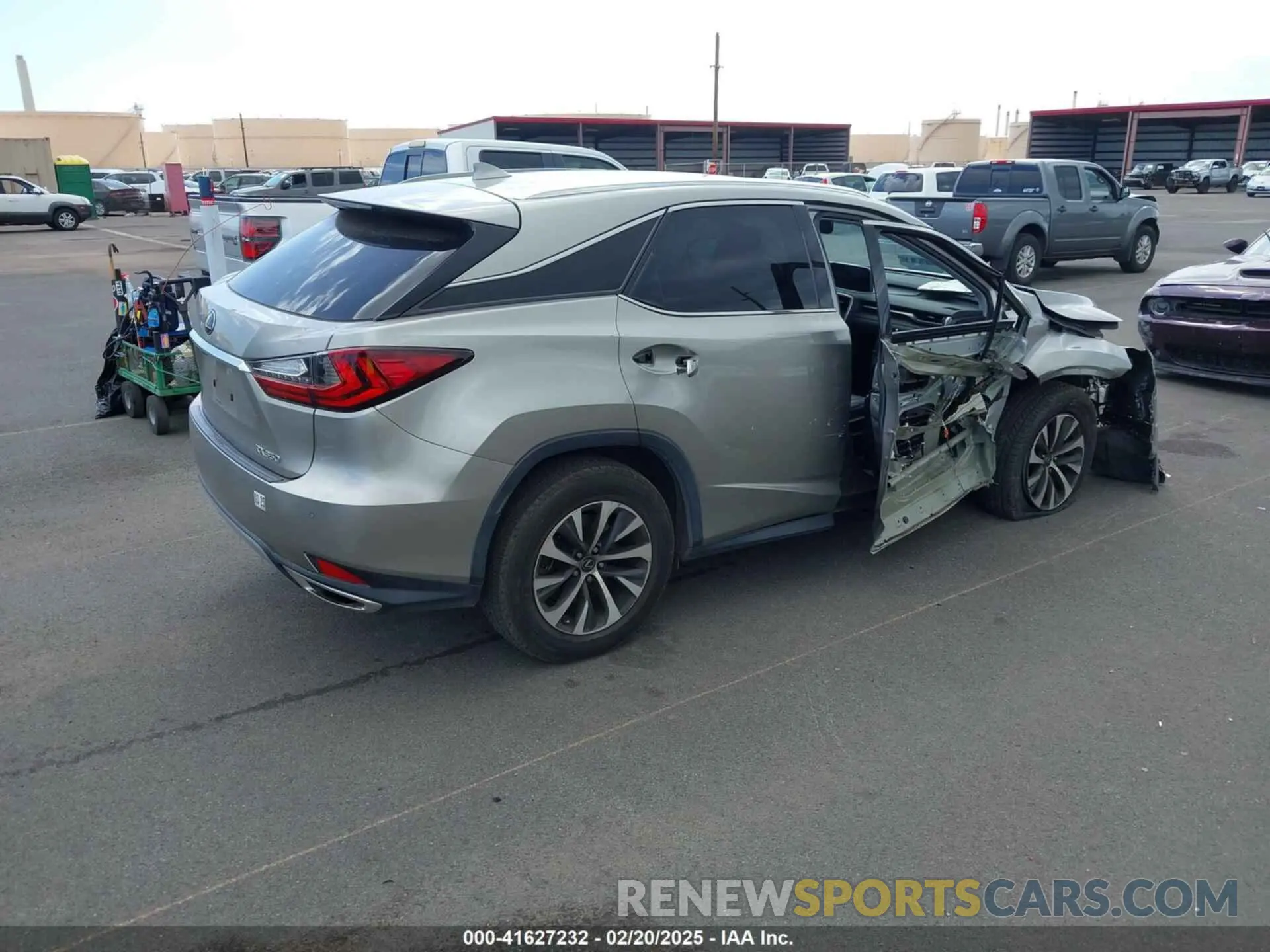 4 fotografías del automóvil dañado 2T2HZMAA9LC163081 LEXUS RX 350 2020