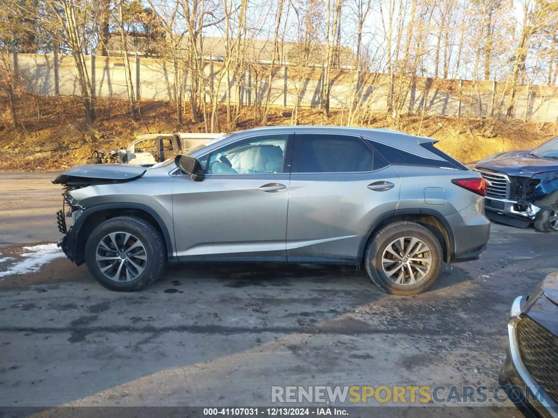 14 fotografías del automóvil dañado 2T2HZMDA7LC251784 LEXUS RX 350 2020