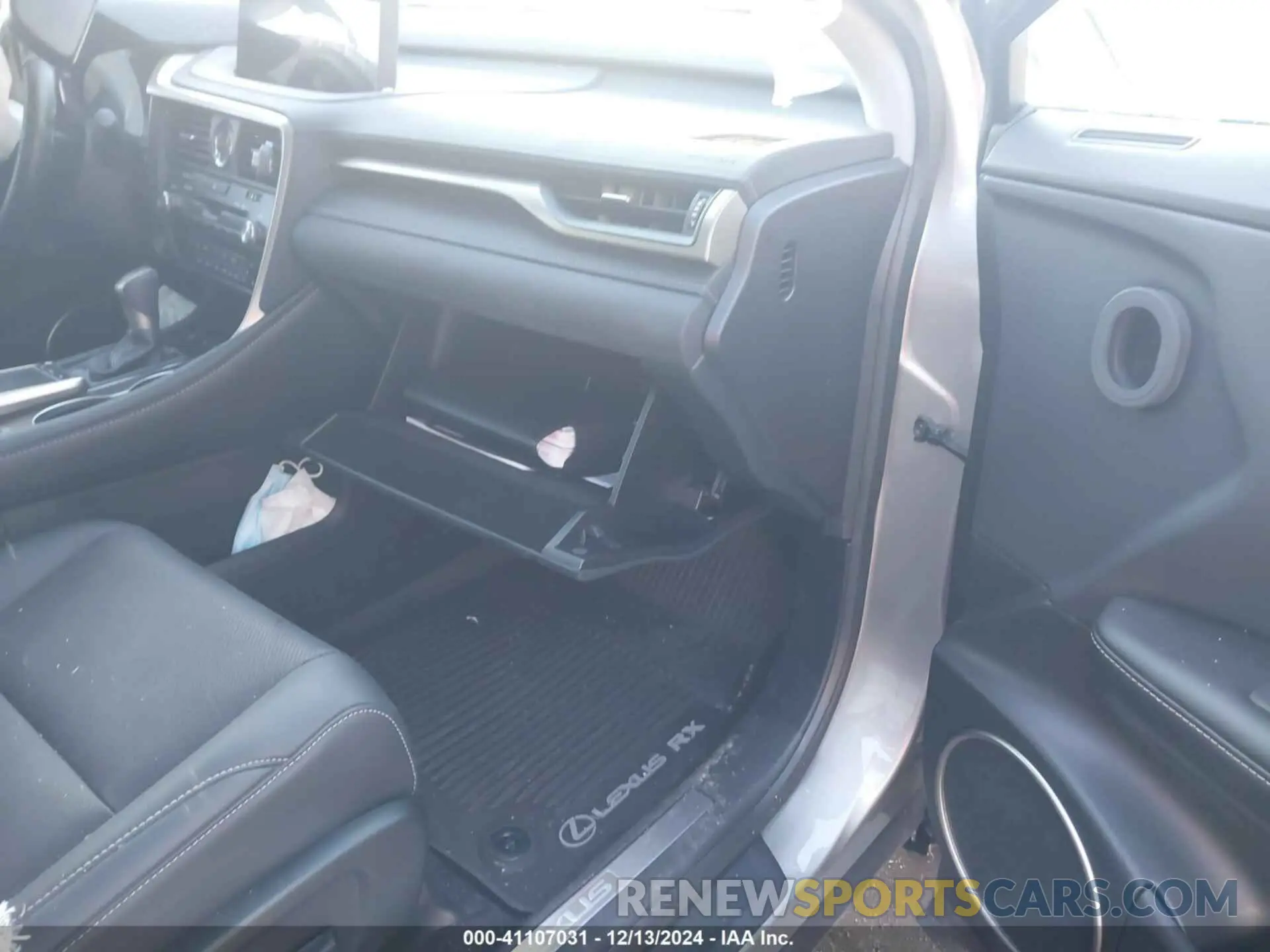 5 fotografías del automóvil dañado 2T2HZMDA7LC251784 LEXUS RX 350 2020