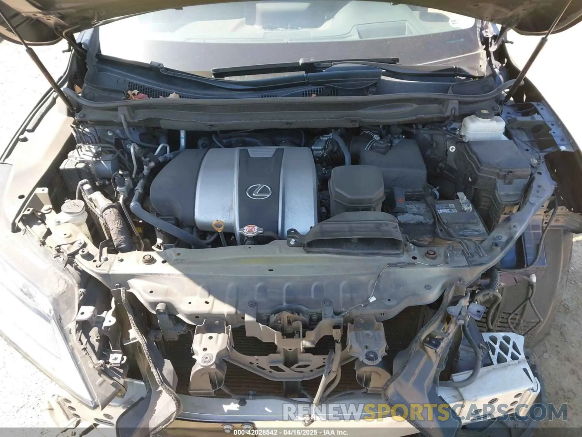 10 fotografías del automóvil dañado 2T2JZMDA2LC223392 LEXUS RX 350 2020