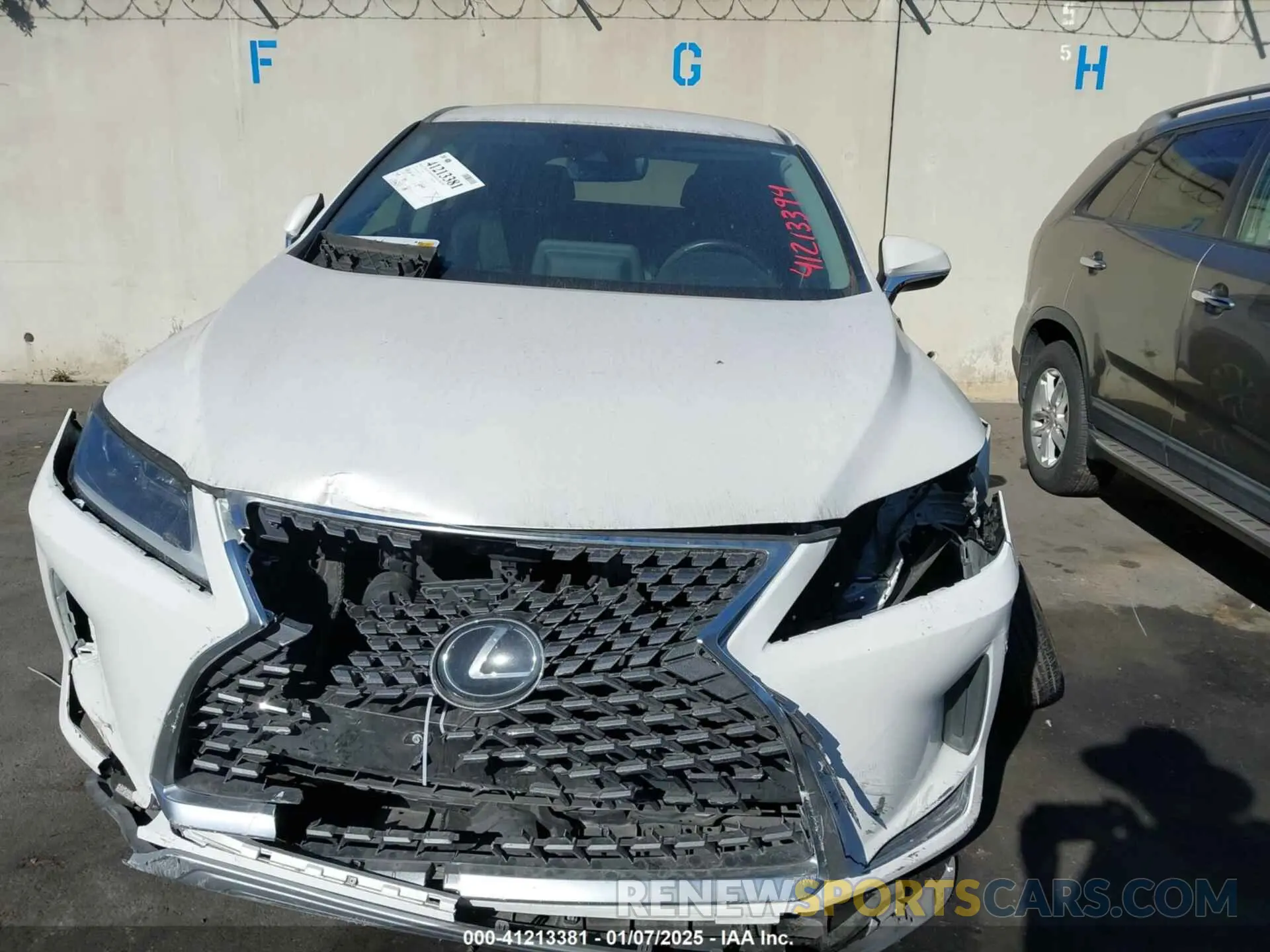 12 fotografías del automóvil dañado 2T2AZMAA0MC206743 LEXUS RX 350 2021