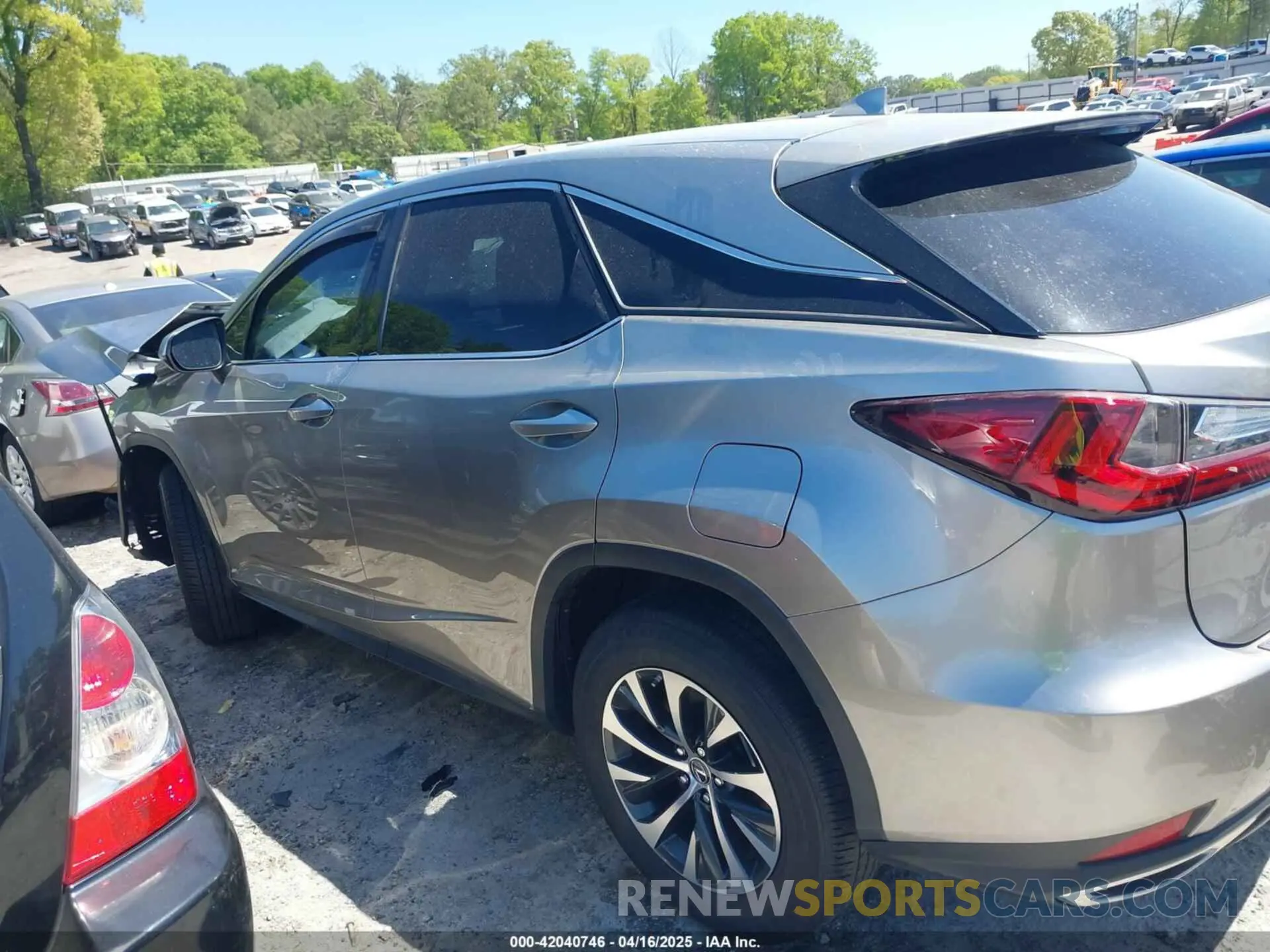 14 fotografías del automóvil dañado 2T2AZMAA0MC212980 LEXUS RX 350 2021