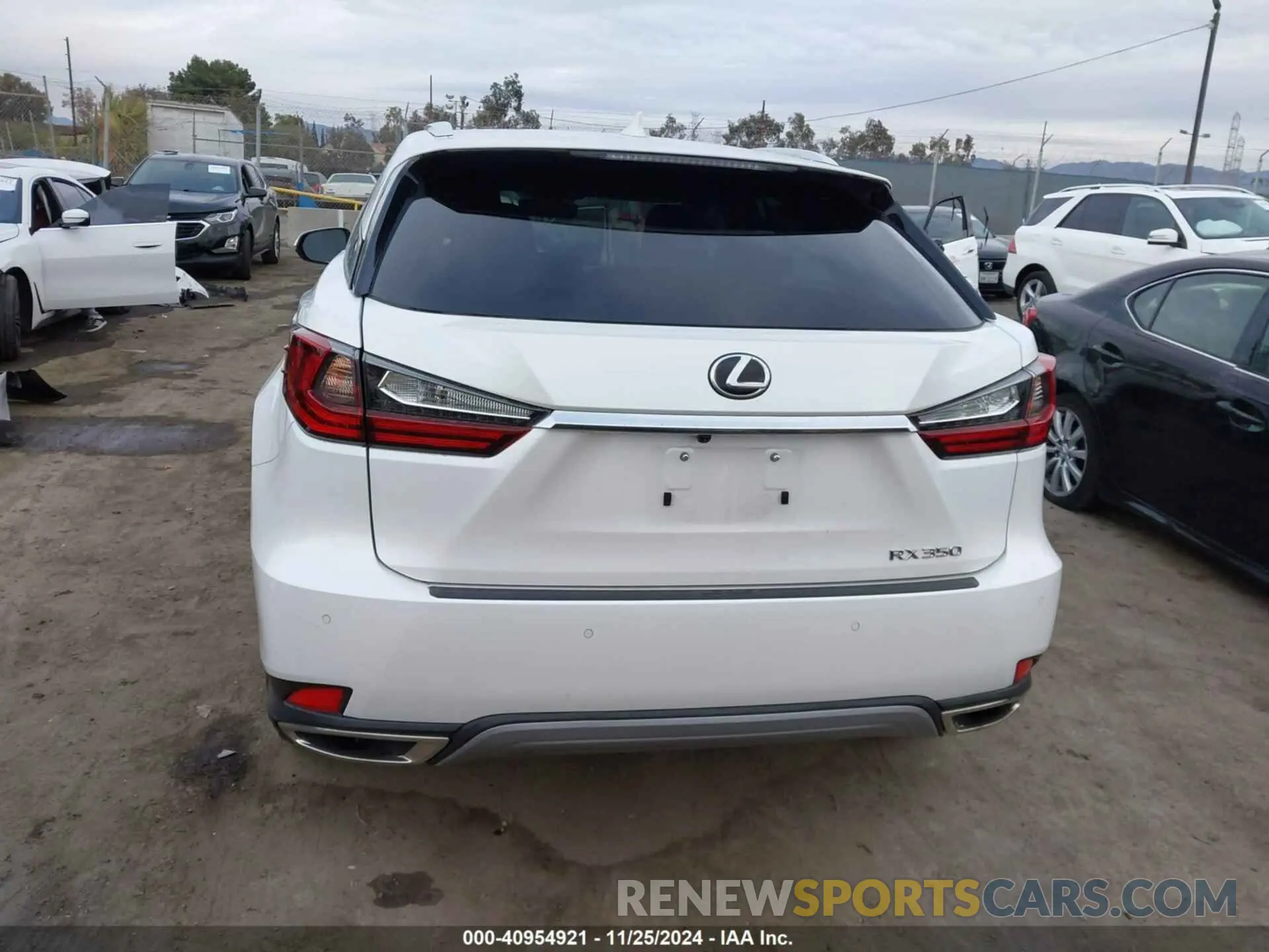 17 fotografías del automóvil dañado 2T2HZMAA2MC188583 LEXUS RX 350 2021
