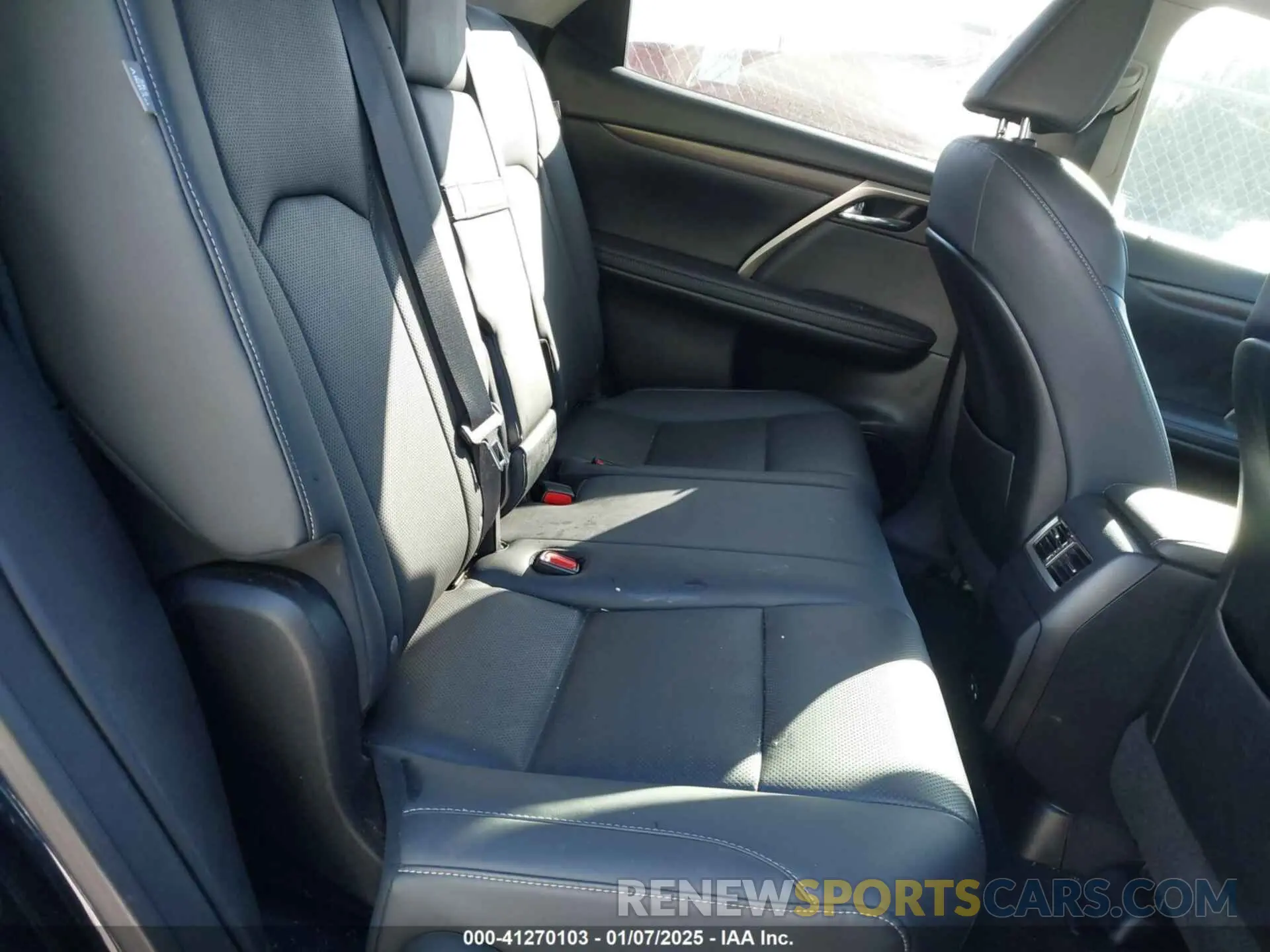 8 fotografías del automóvil dañado 2T2HZMAA3MC187863 LEXUS RX 350 2021