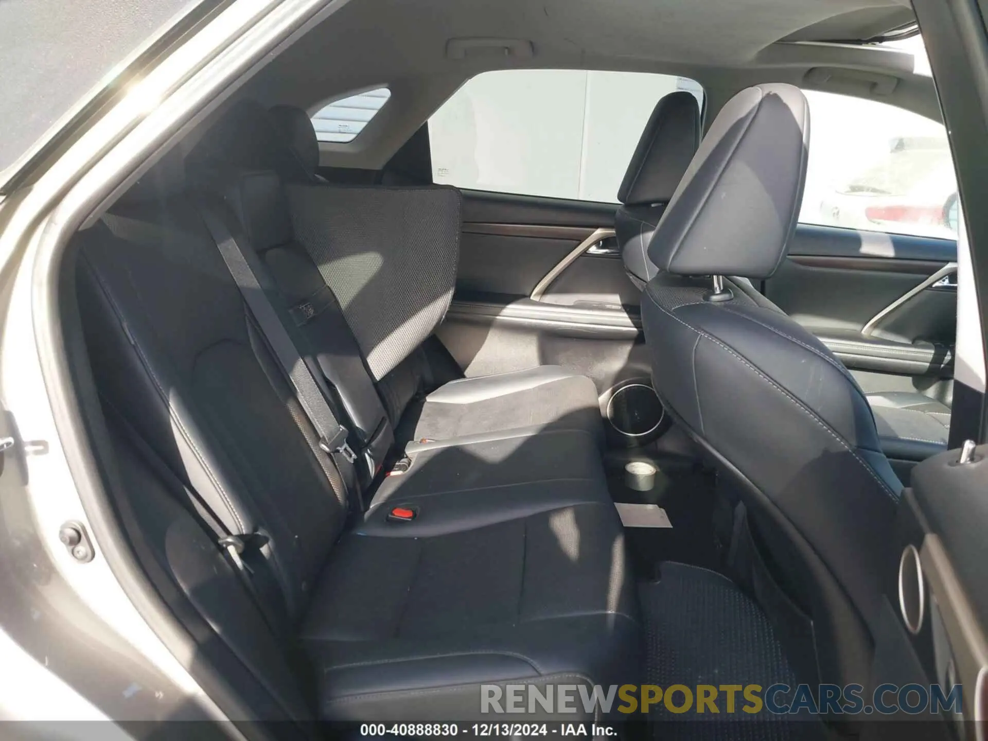 8 fotografías del automóvil dañado 2T2HZMAA4MC195499 LEXUS RX 350 2021