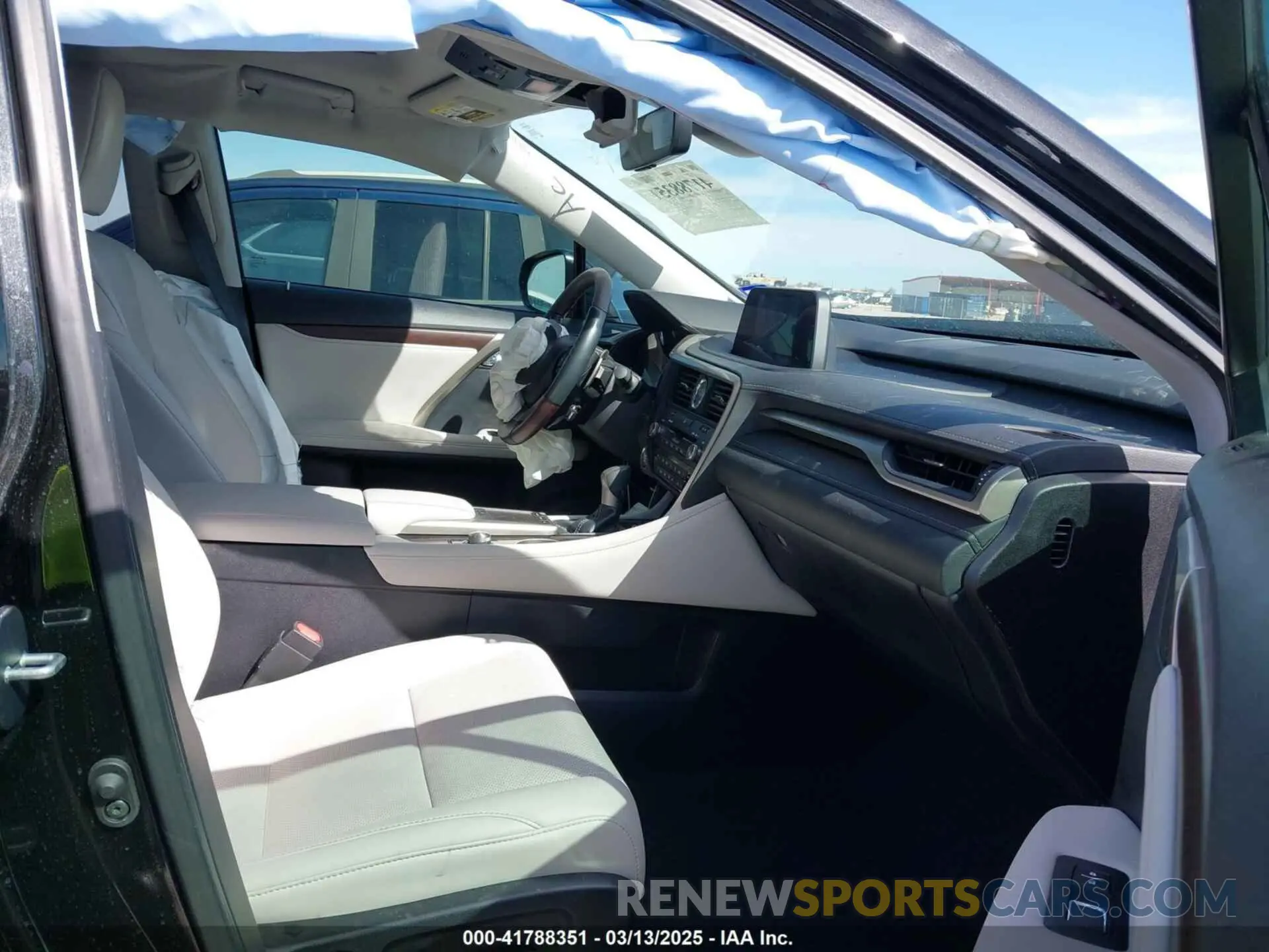 5 fotografías del automóvil dañado 2T2HZMAA7MC191981 LEXUS RX 350 2021