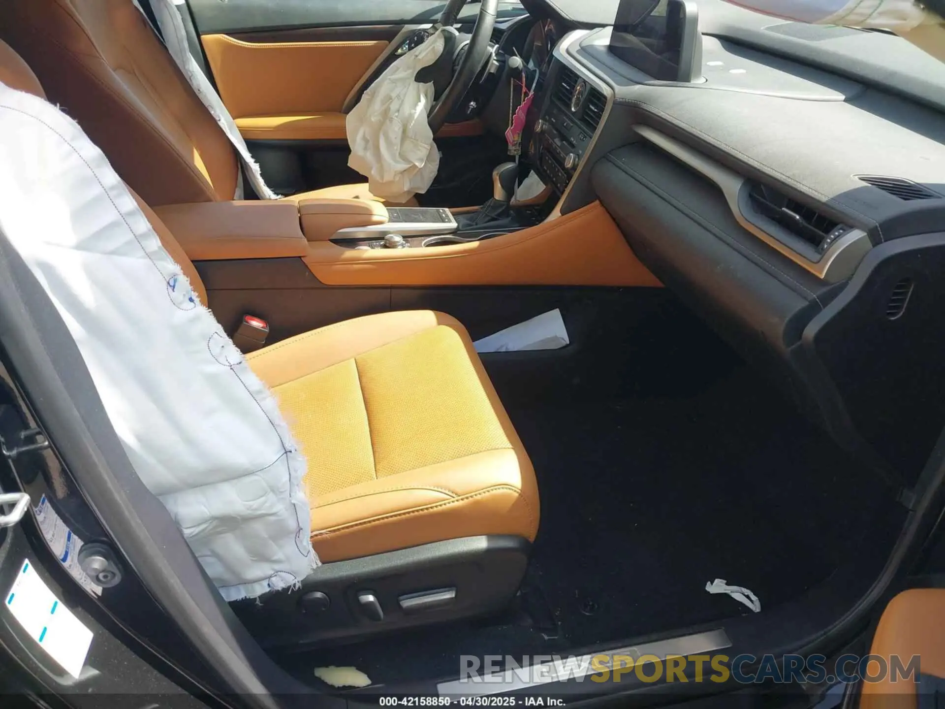 5 fotografías del automóvil dañado 2T2HZMDA1MC260014 LEXUS RX 350 2021