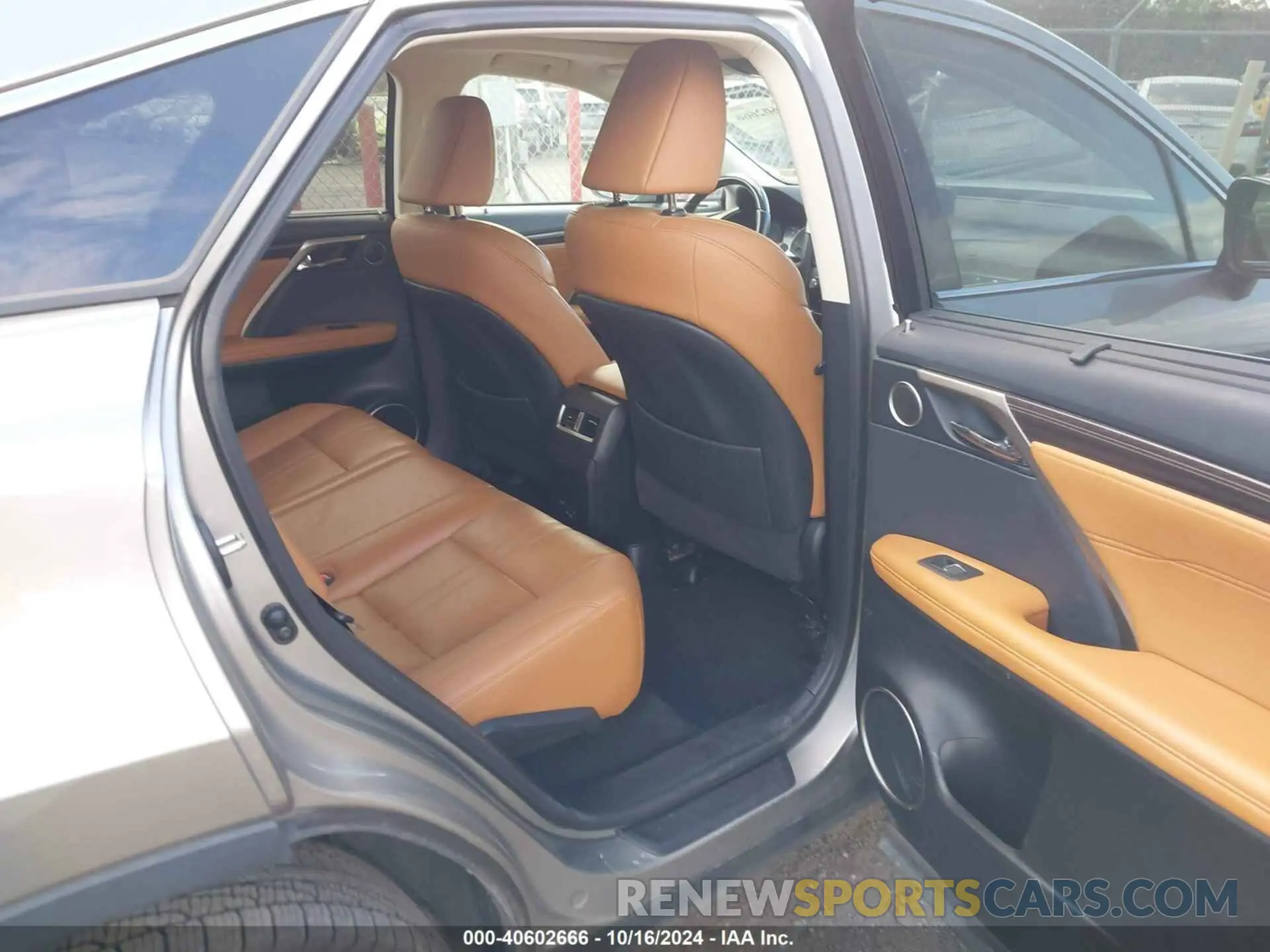 8 fotografías del automóvil dañado 2T2JZMDA7MC296002 LEXUS RX 350 2021