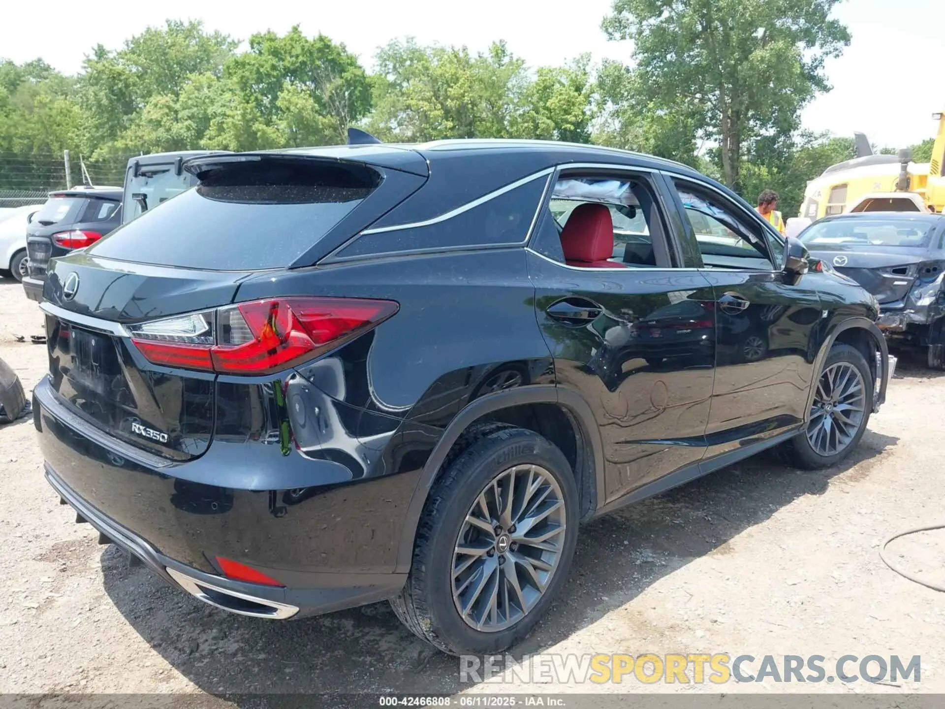 4 fotografías del automóvil dañado 2T2SZMDAXMC308020 LEXUS RX 350 2021