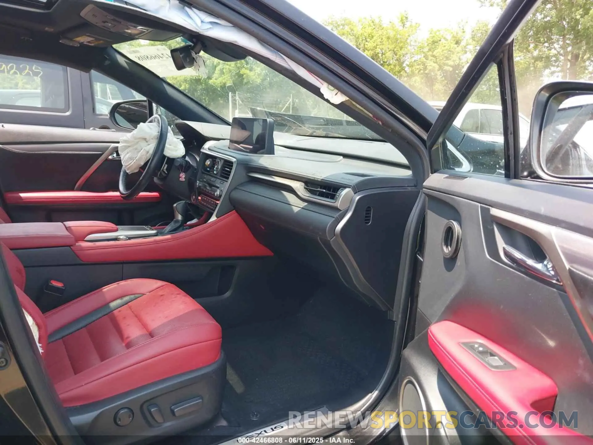 5 fotografías del automóvil dañado 2T2SZMDAXMC308020 LEXUS RX 350 2021