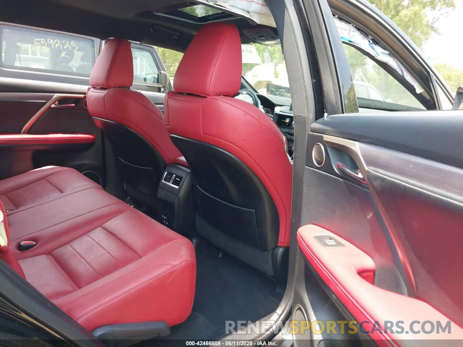 8 fotografías del automóvil dañado 2T2SZMDAXMC308020 LEXUS RX 350 2021