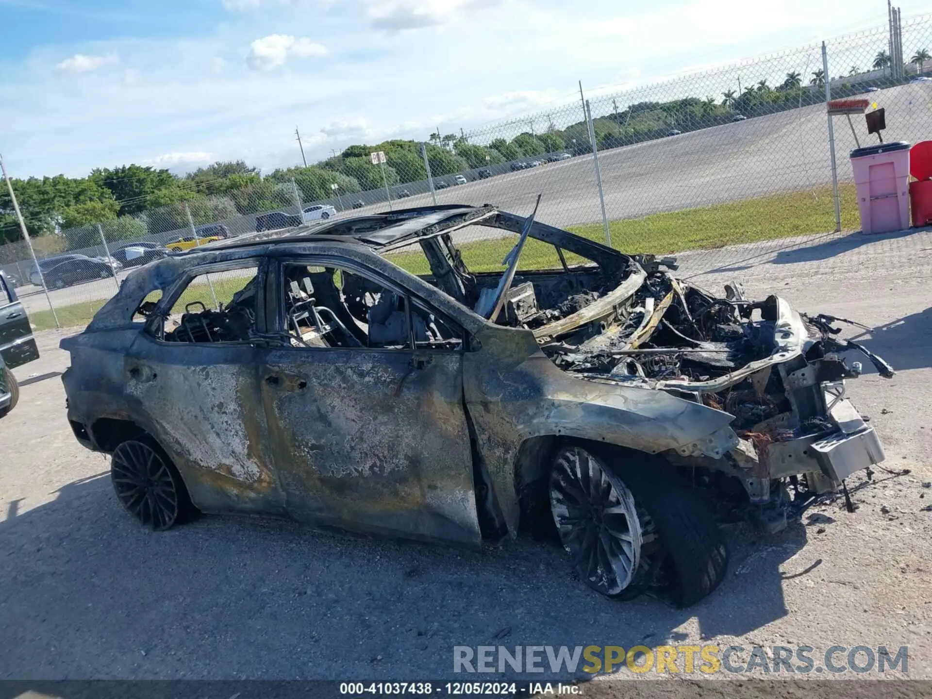 12 fotografías del automóvil dañado 2T2YZMDA5MC288530 LEXUS RX 350 2021