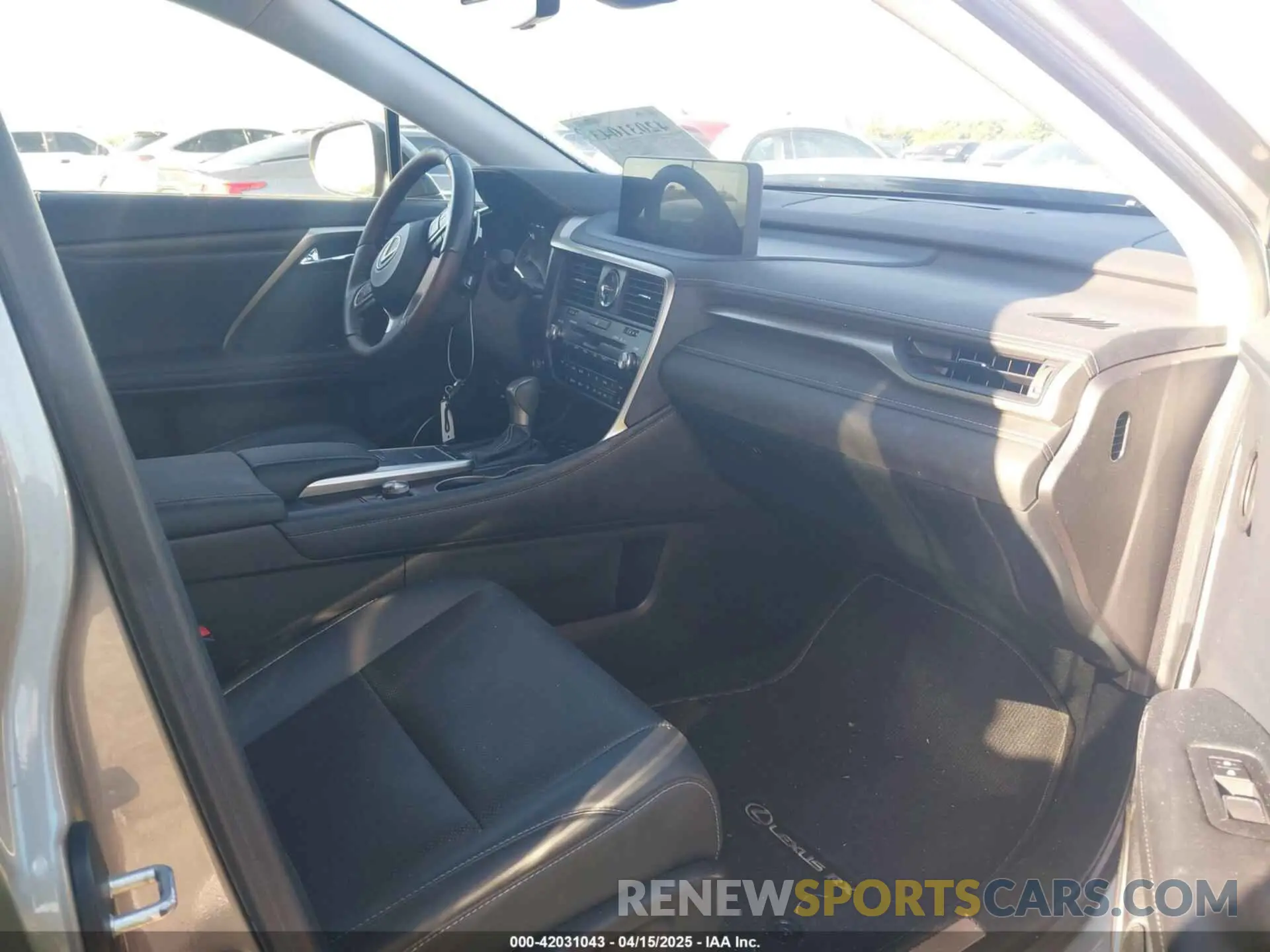 5 fotografías del automóvil dañado 2T2HZMAA5NC240161 LEXUS RX 350 2022
