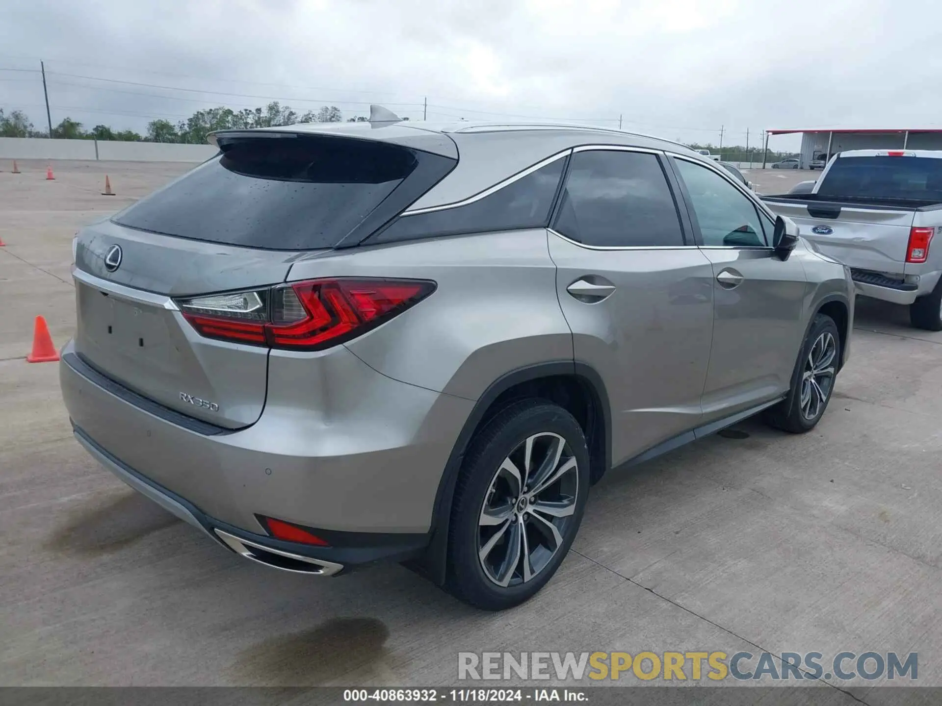 4 fotografías del automóvil dañado 2T2HZMAA6NC241335 LEXUS RX 350 2022