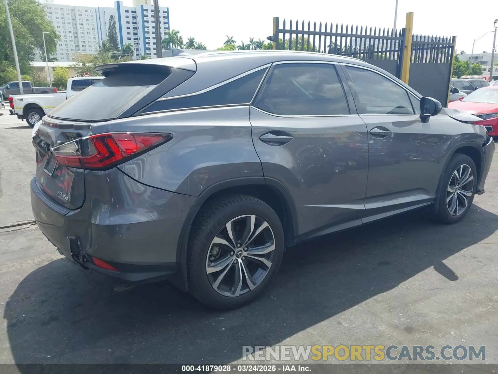 4 fotografías del automóvil dañado 2T2HZMAAXNC228510 LEXUS RX 350 2022
