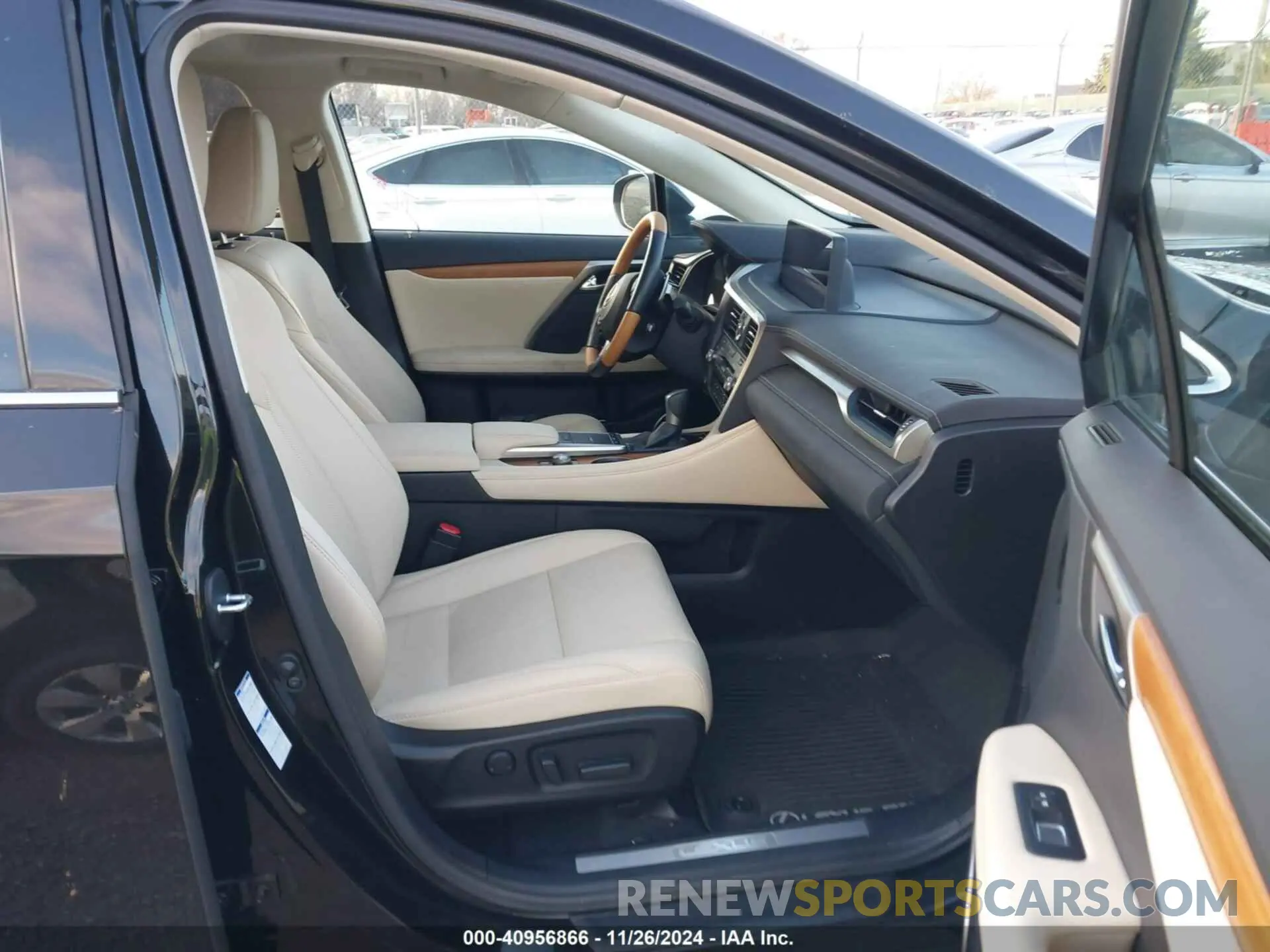 5 fotografías del automóvil dañado 2T2HZMDA9NC357950 LEXUS RX 350 2022
