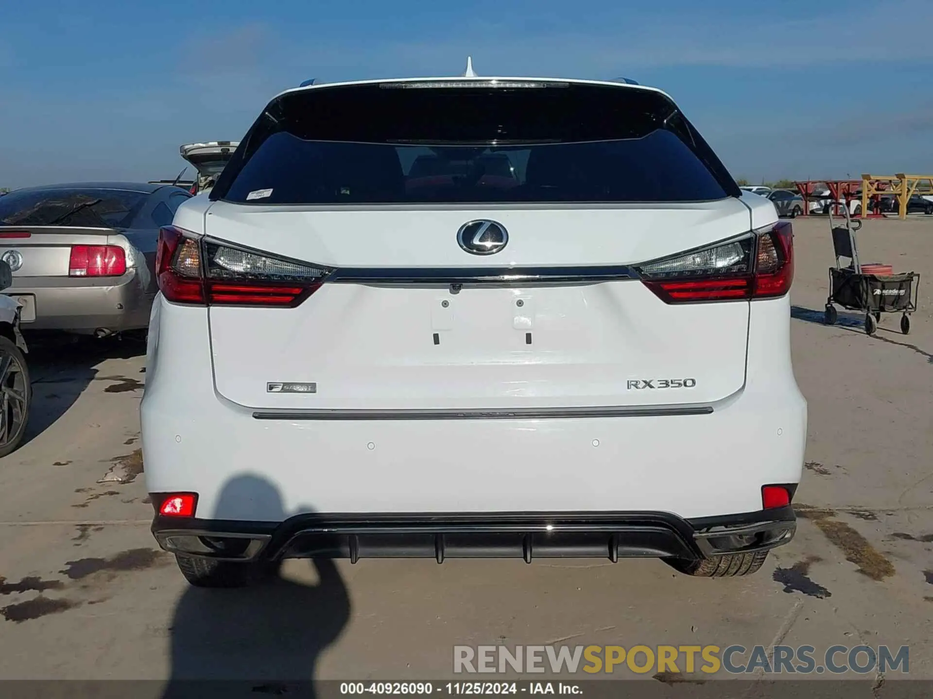 17 fotografías del automóvil dañado 2T2YZMDAXNC361022 LEXUS RX 350 2022