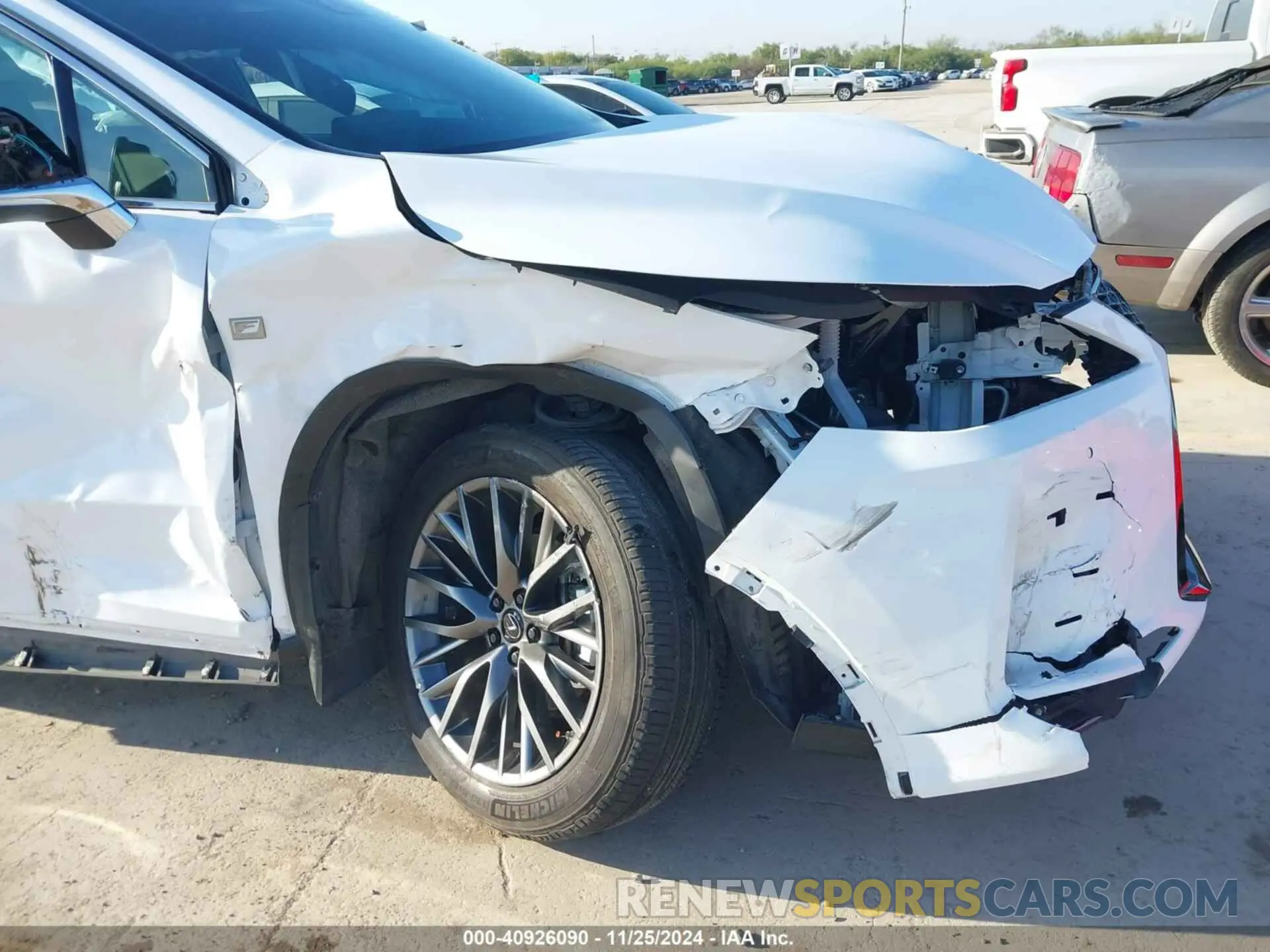 18 fotografías del automóvil dañado 2T2YZMDAXNC361022 LEXUS RX 350 2022