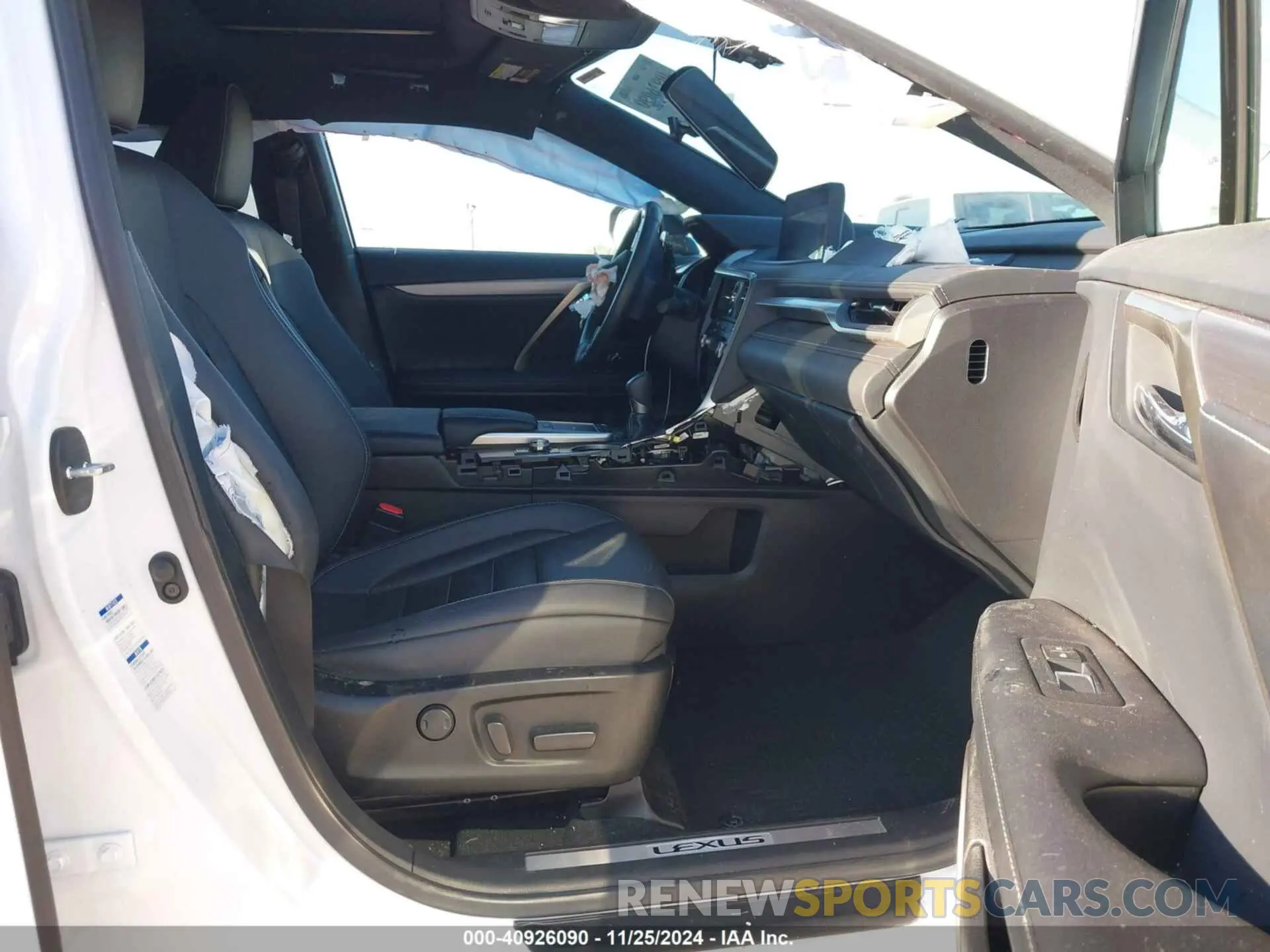 5 fotografías del automóvil dañado 2T2YZMDAXNC361022 LEXUS RX 350 2022
