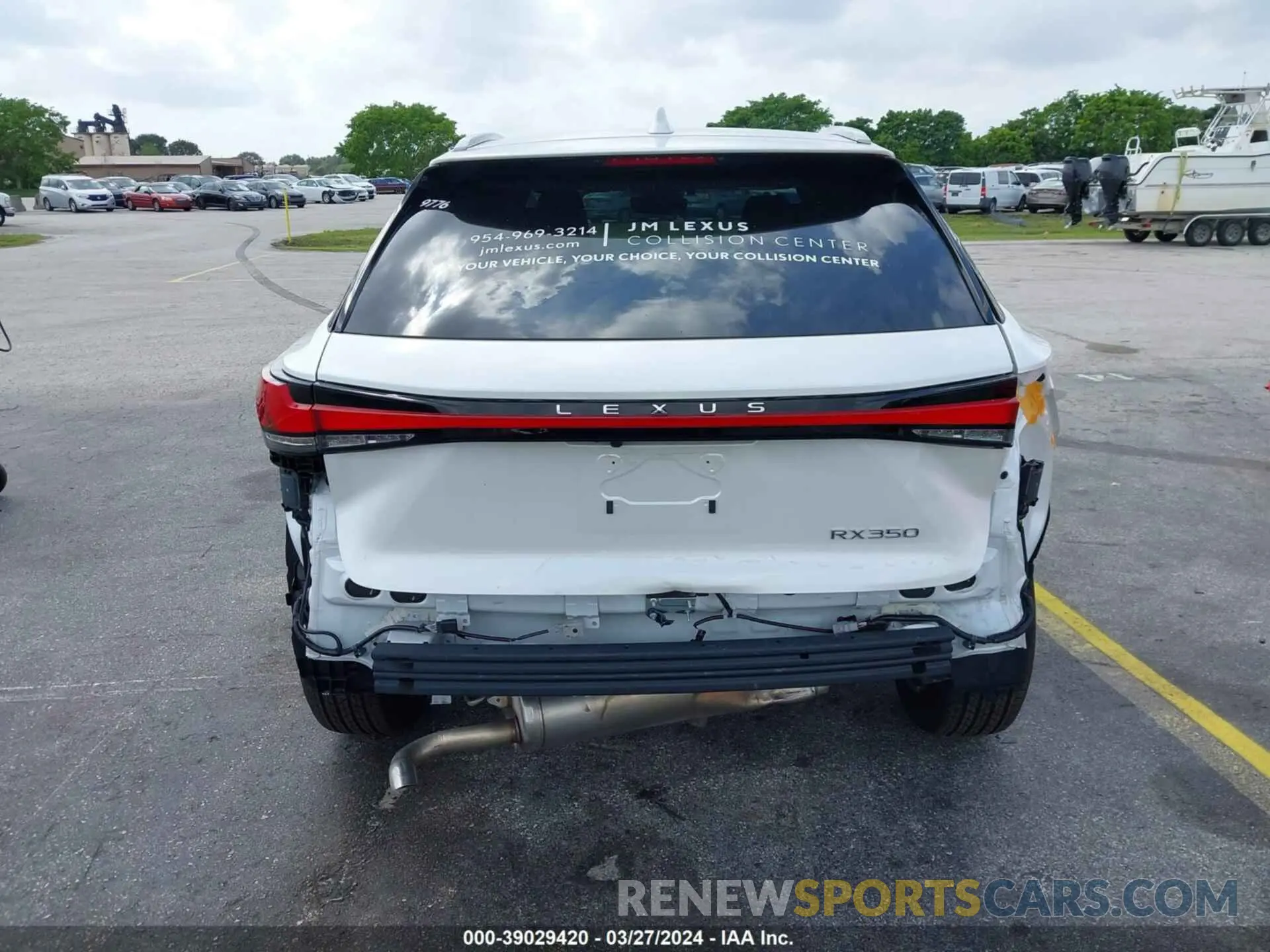 17 fotografías del automóvil dañado 2T2BAMBA0PC017637 LEXUS RX 350 2023