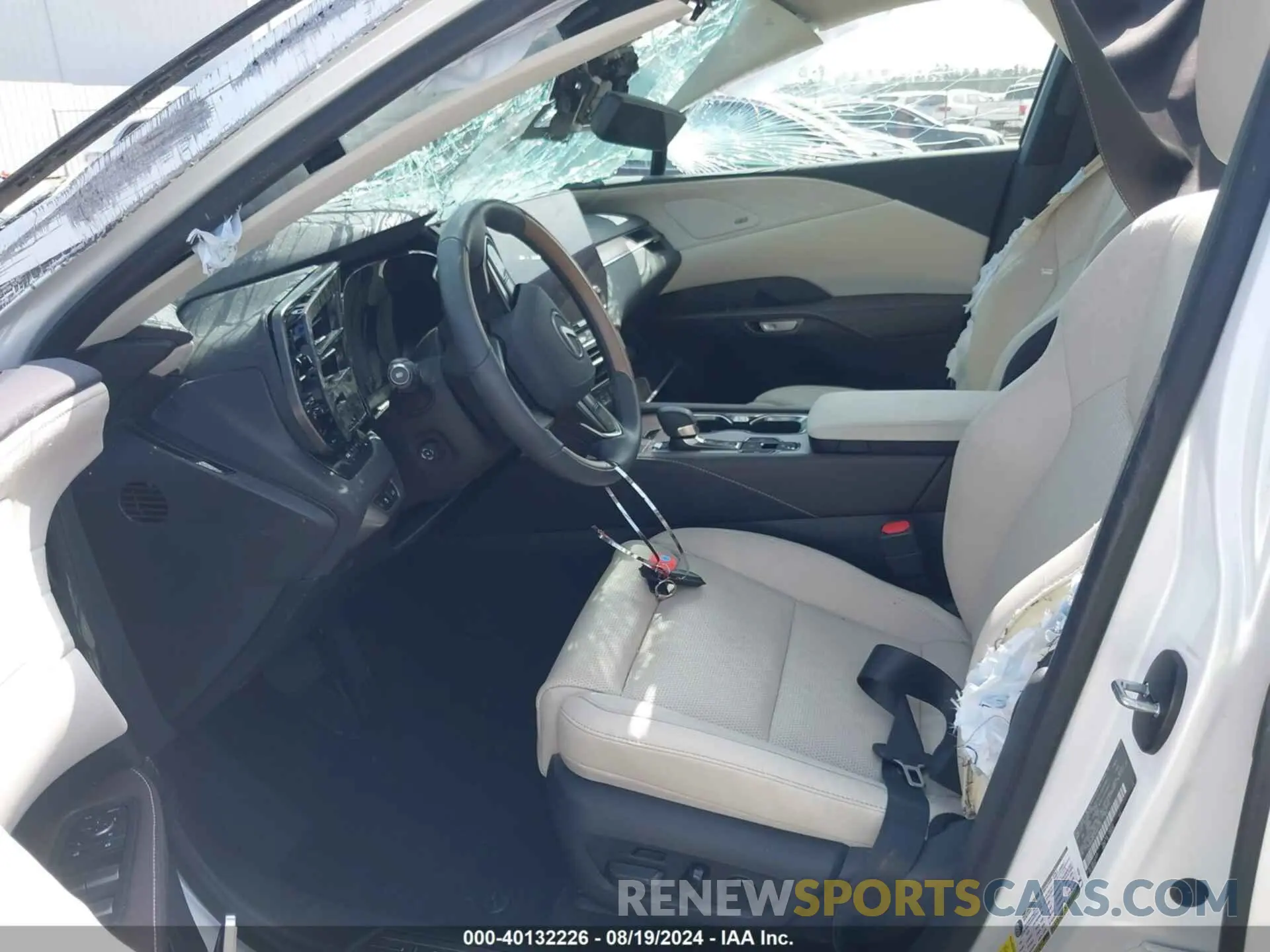 5 fotografías del automóvil dañado 2T2BAMBA1PC021437 LEXUS RX 350 2023