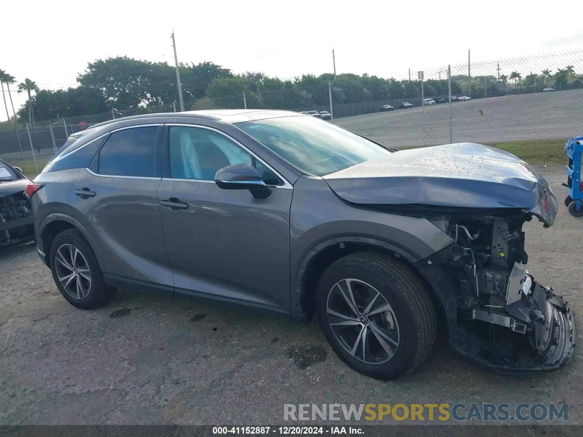 14 fotografías del automóvil dañado 2T2BAMBA3PC002677 LEXUS RX 350 2023