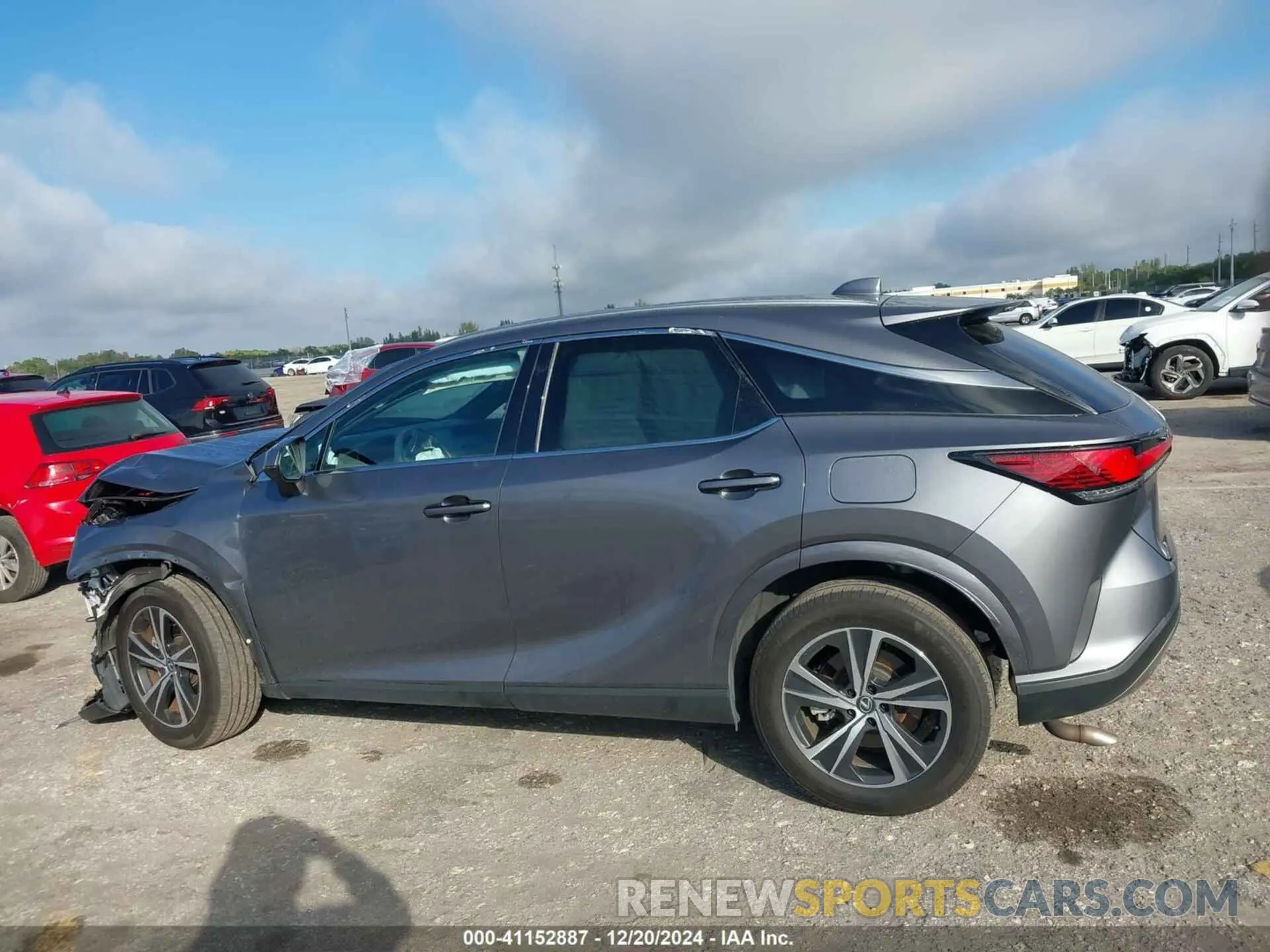 15 fotografías del automóvil dañado 2T2BAMBA3PC002677 LEXUS RX 350 2023